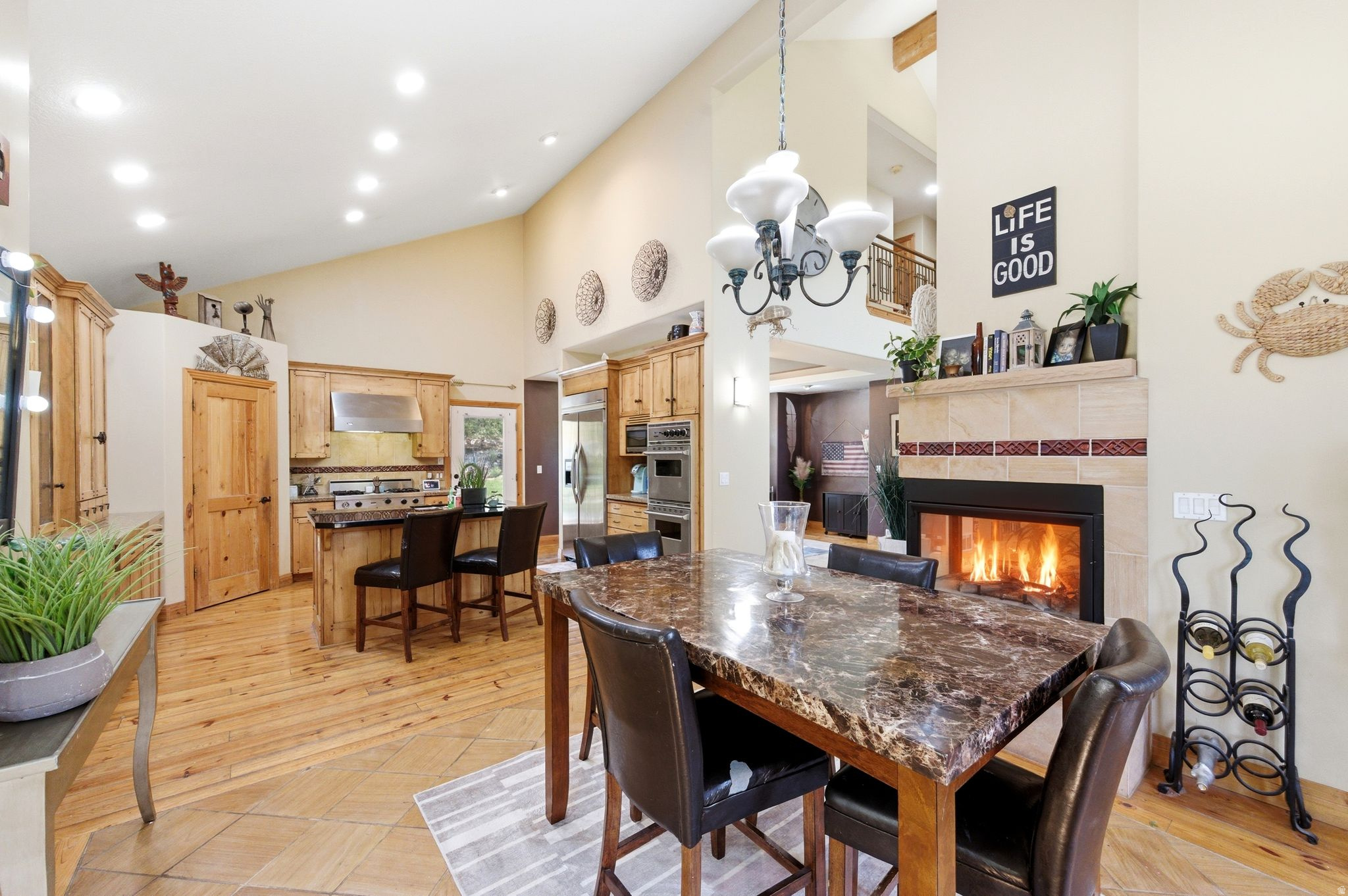 PARKWAY PALISADES - Residential