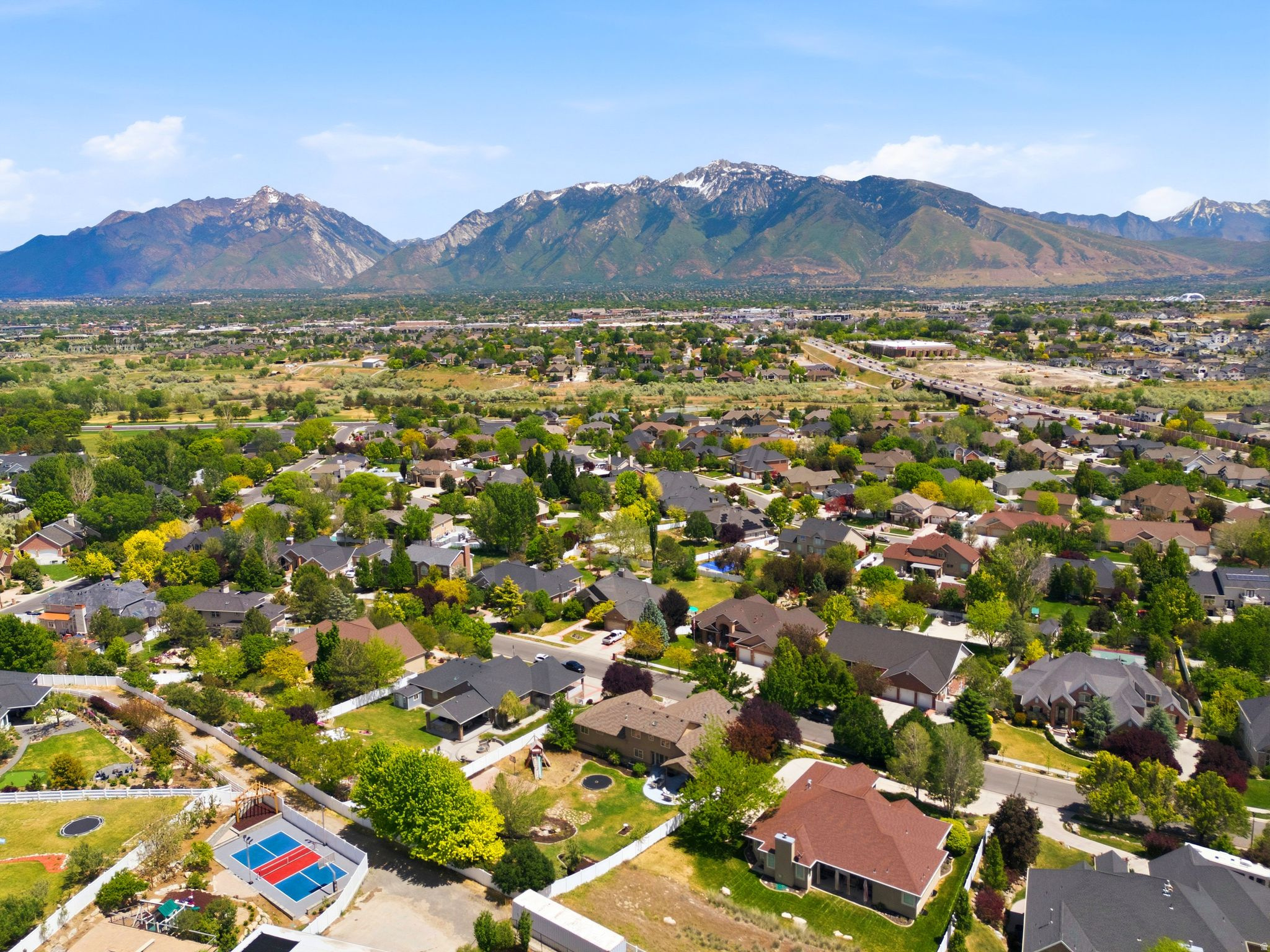 PARKWAY PALISADES - Residential