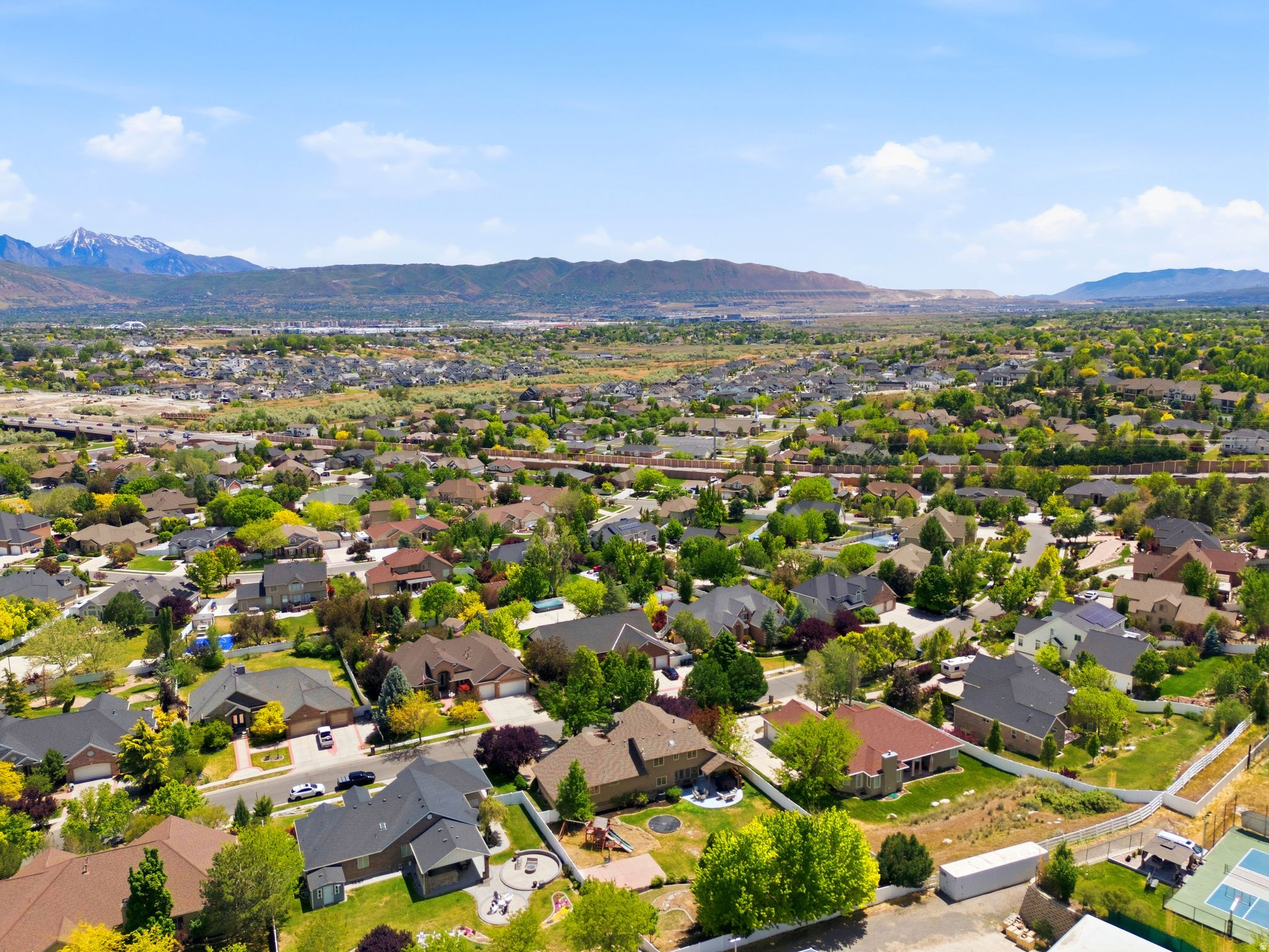 PARKWAY PALISADES - Residential