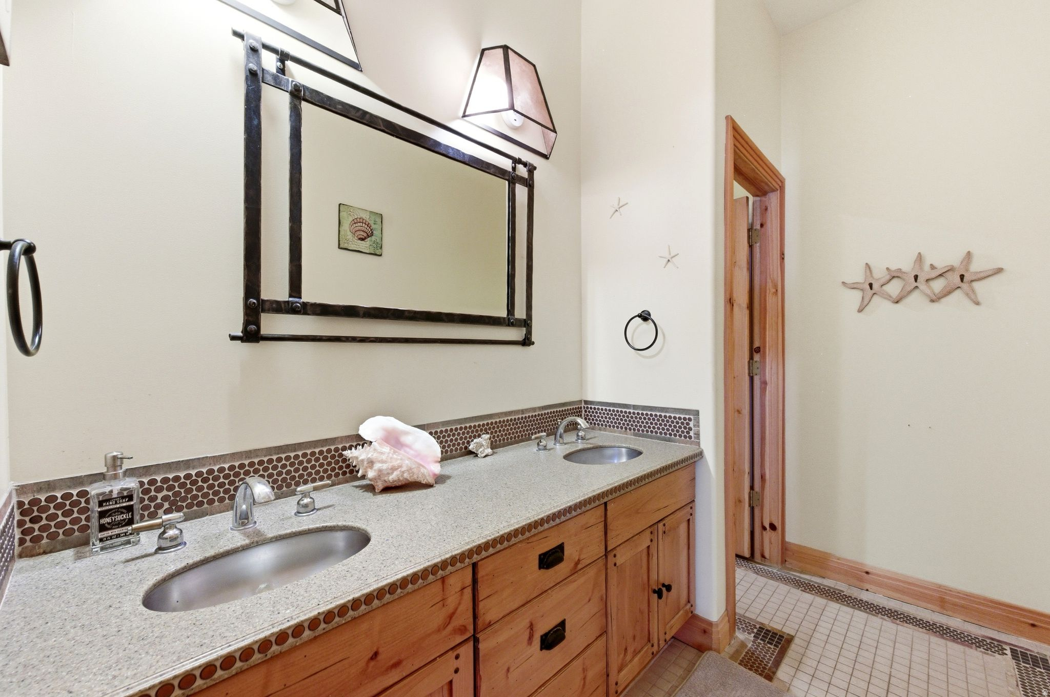 PARKWAY PALISADES - Residential