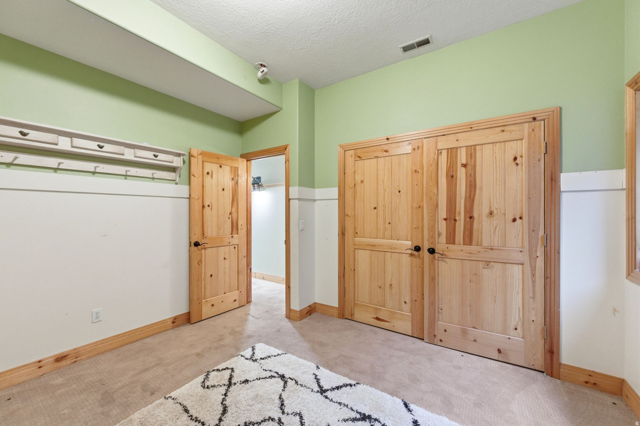 PARKWAY PALISADES - Residential