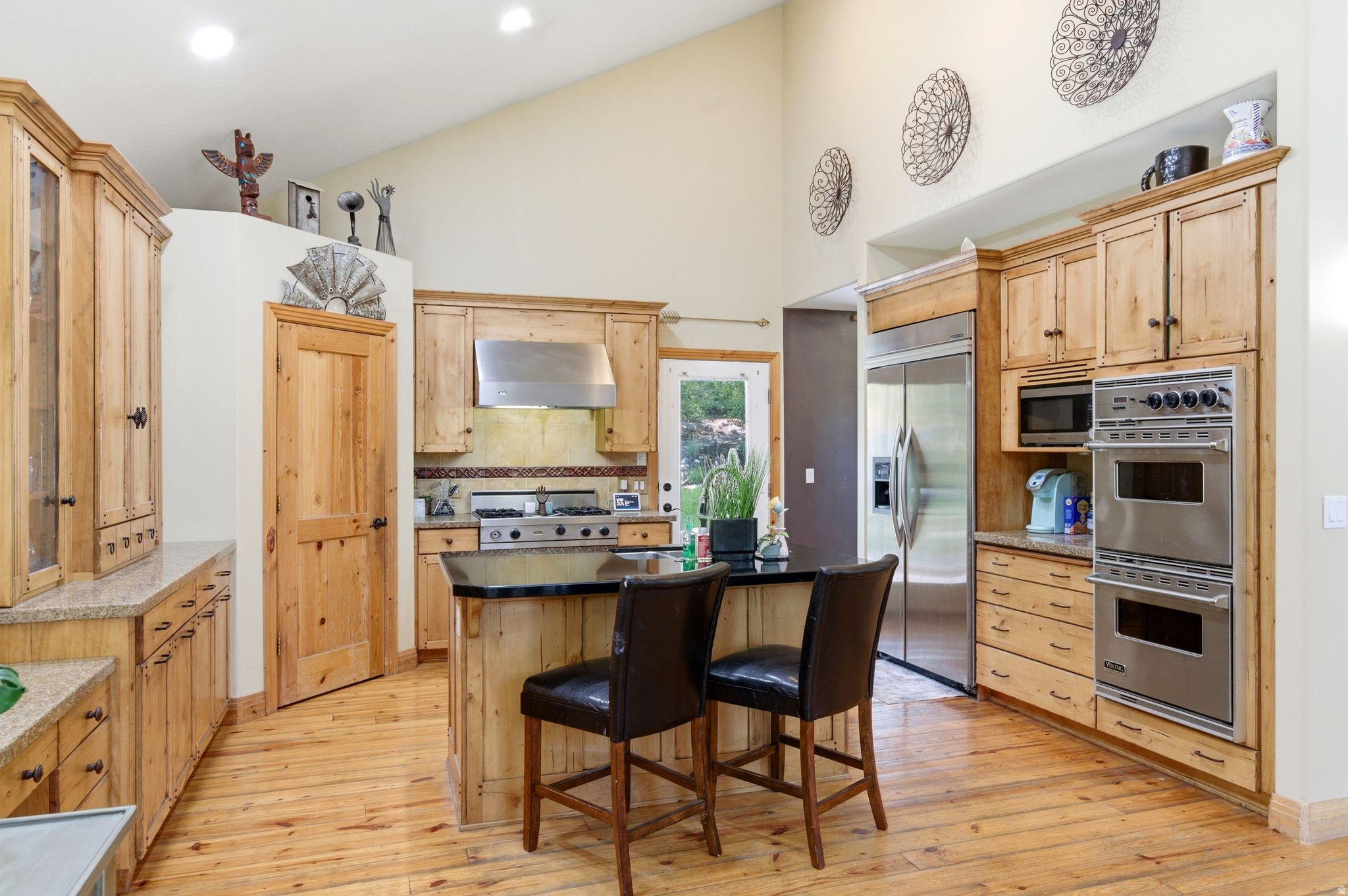 PARKWAY PALISADES - Residential