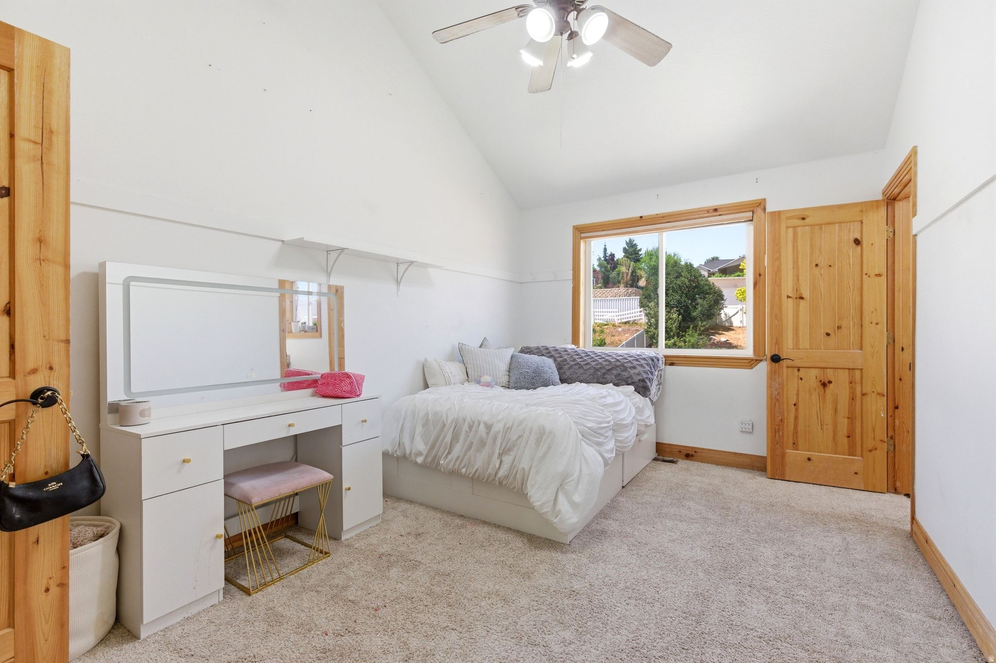 PARKWAY PALISADES - Residential