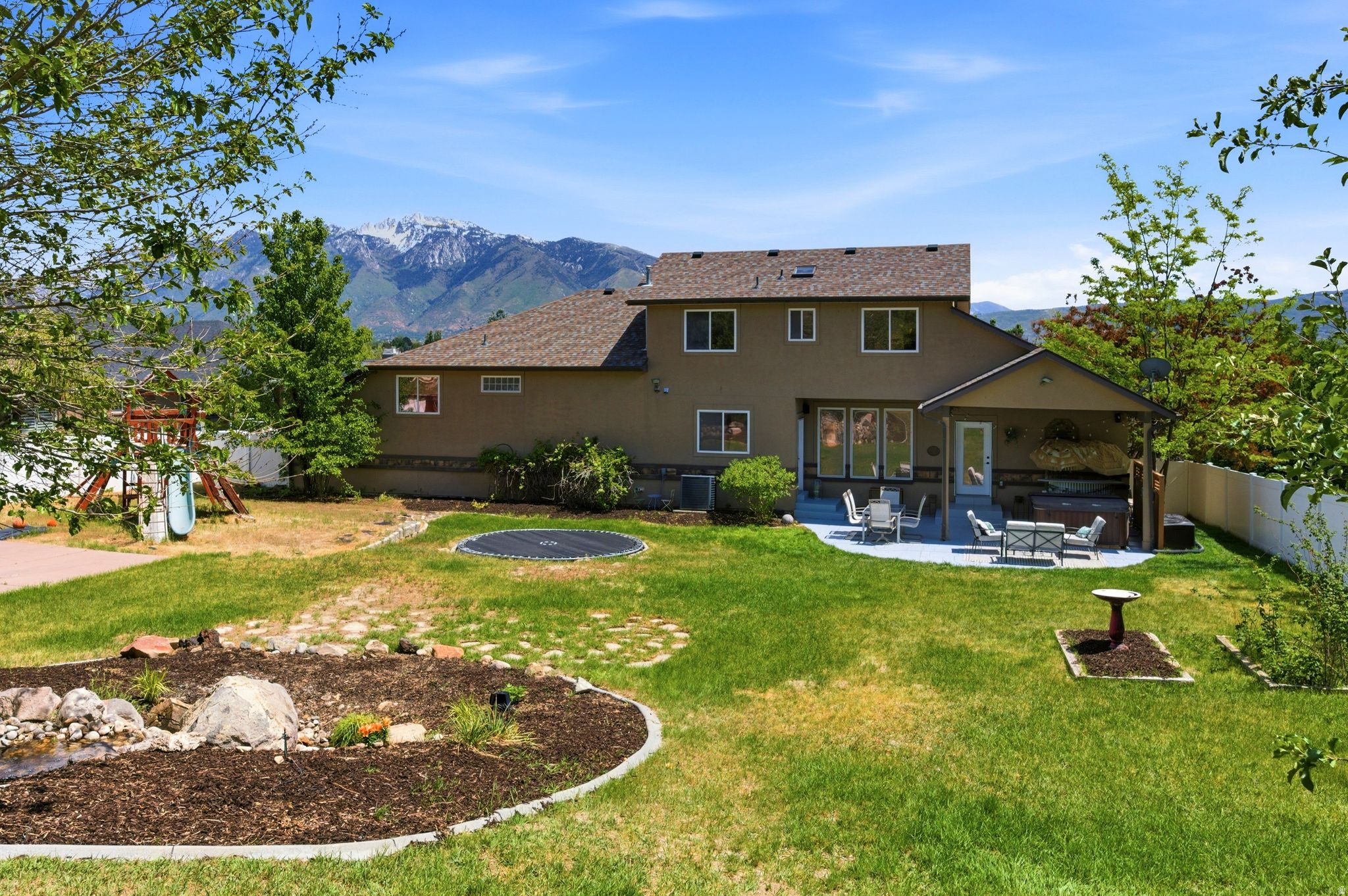 PARKWAY PALISADES - Residential