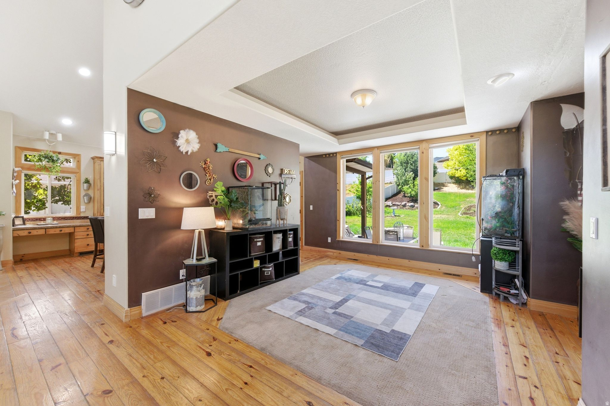 PARKWAY PALISADES - Residential