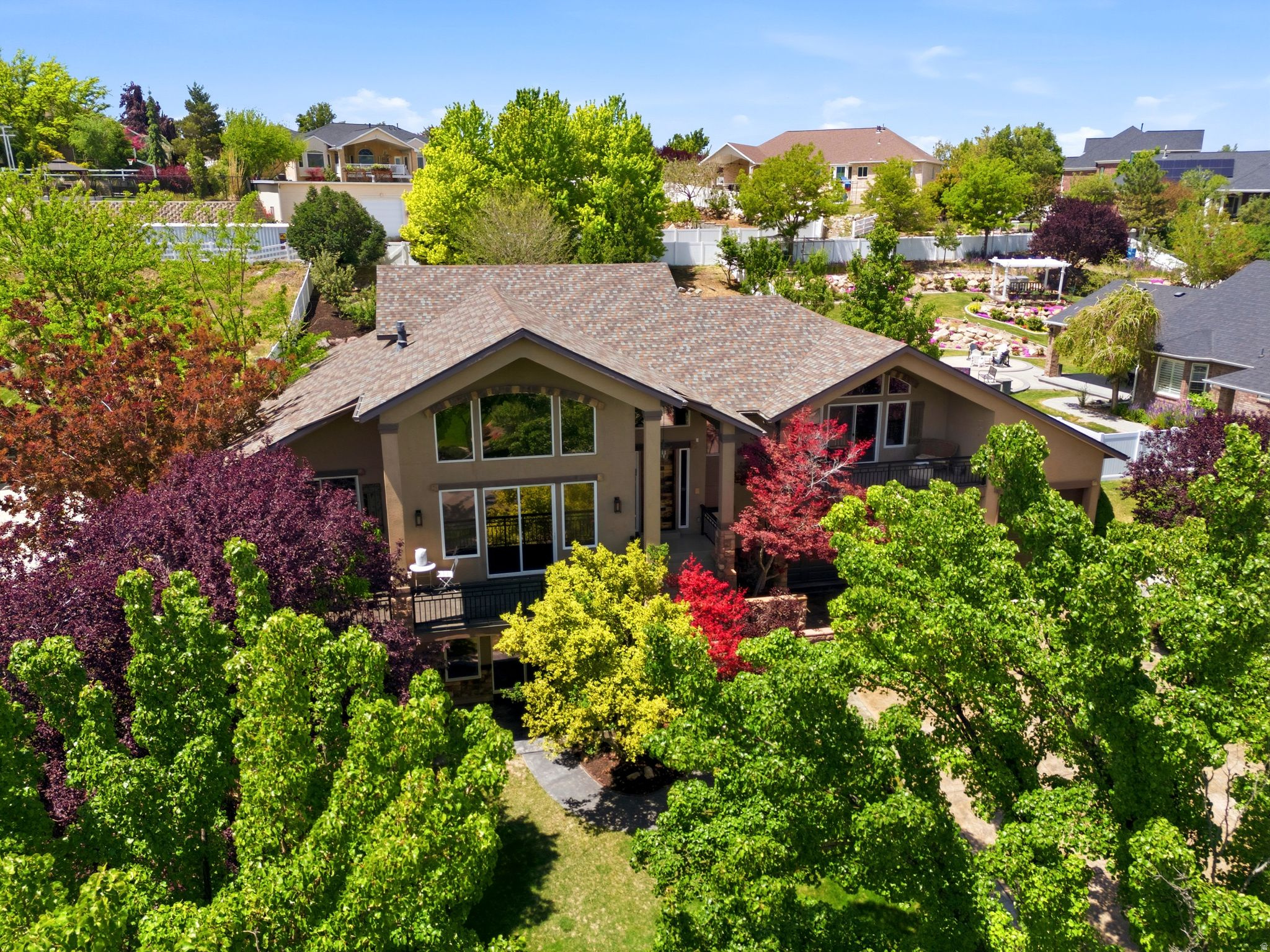 PARKWAY PALISADES - Residential