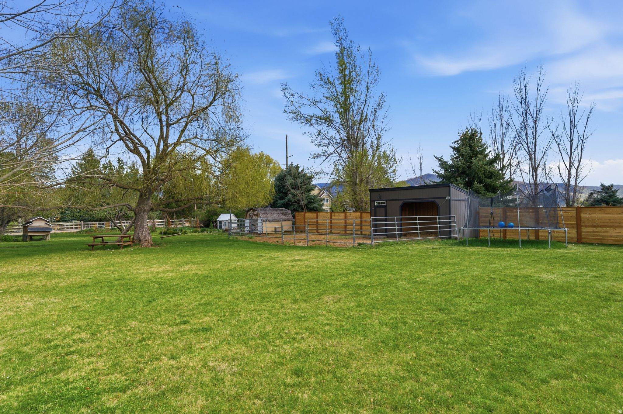 MIDWAY - Residential