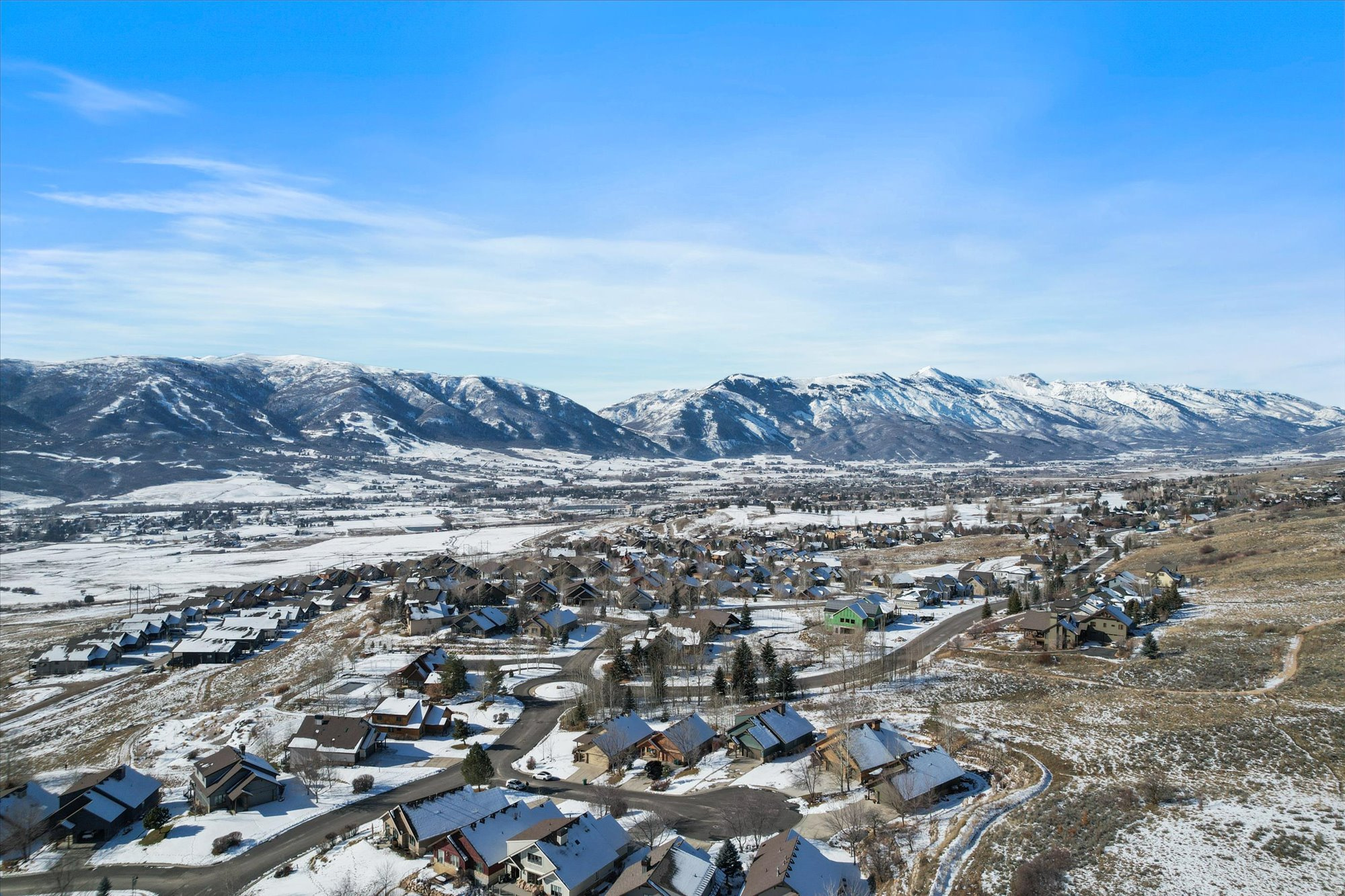 TRAPPERS RIDGE - Residential