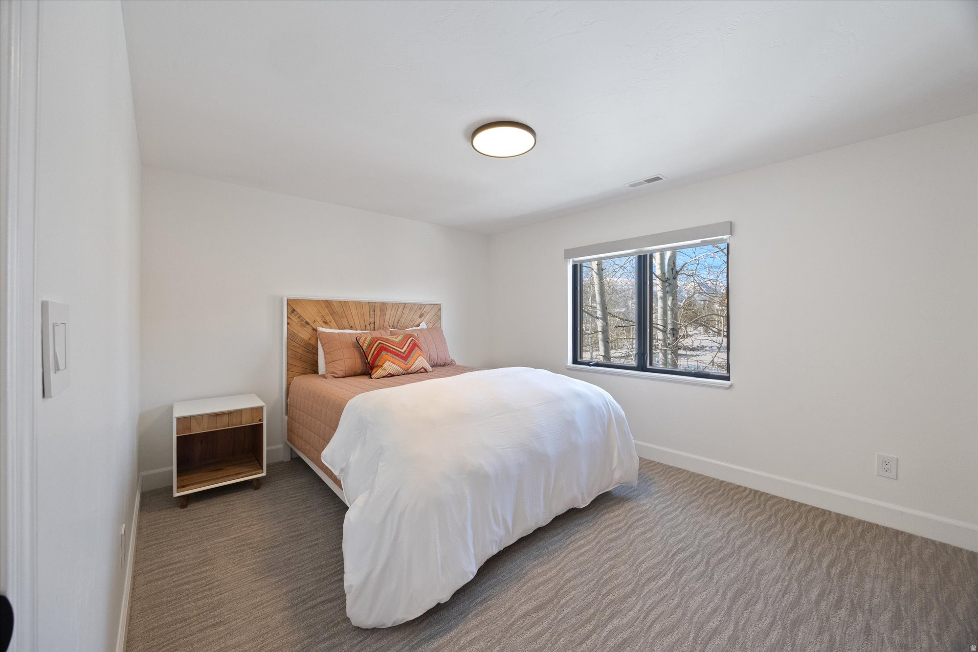 TRAPPERS RIDGE - Residential