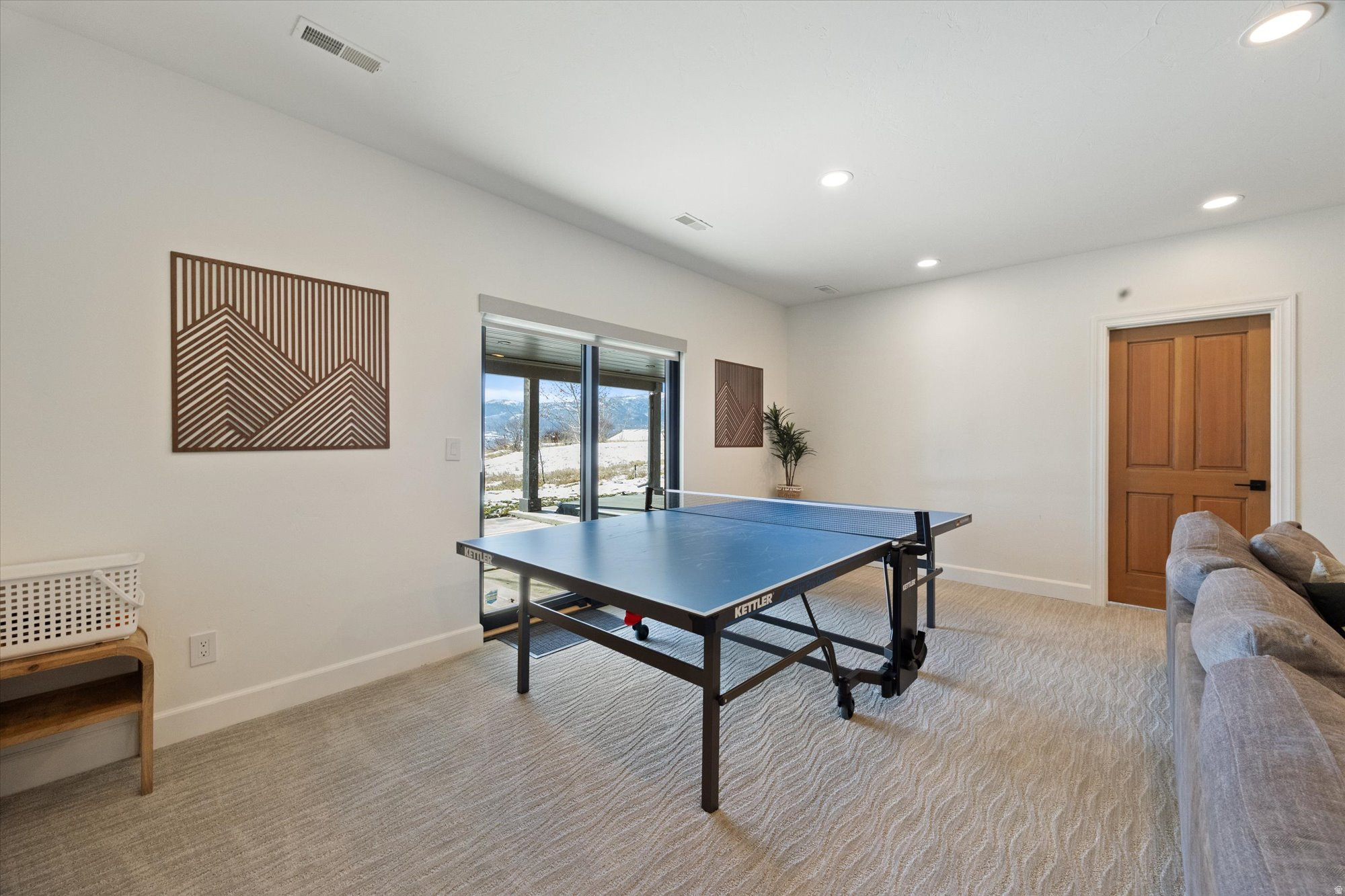TRAPPERS RIDGE - Residential