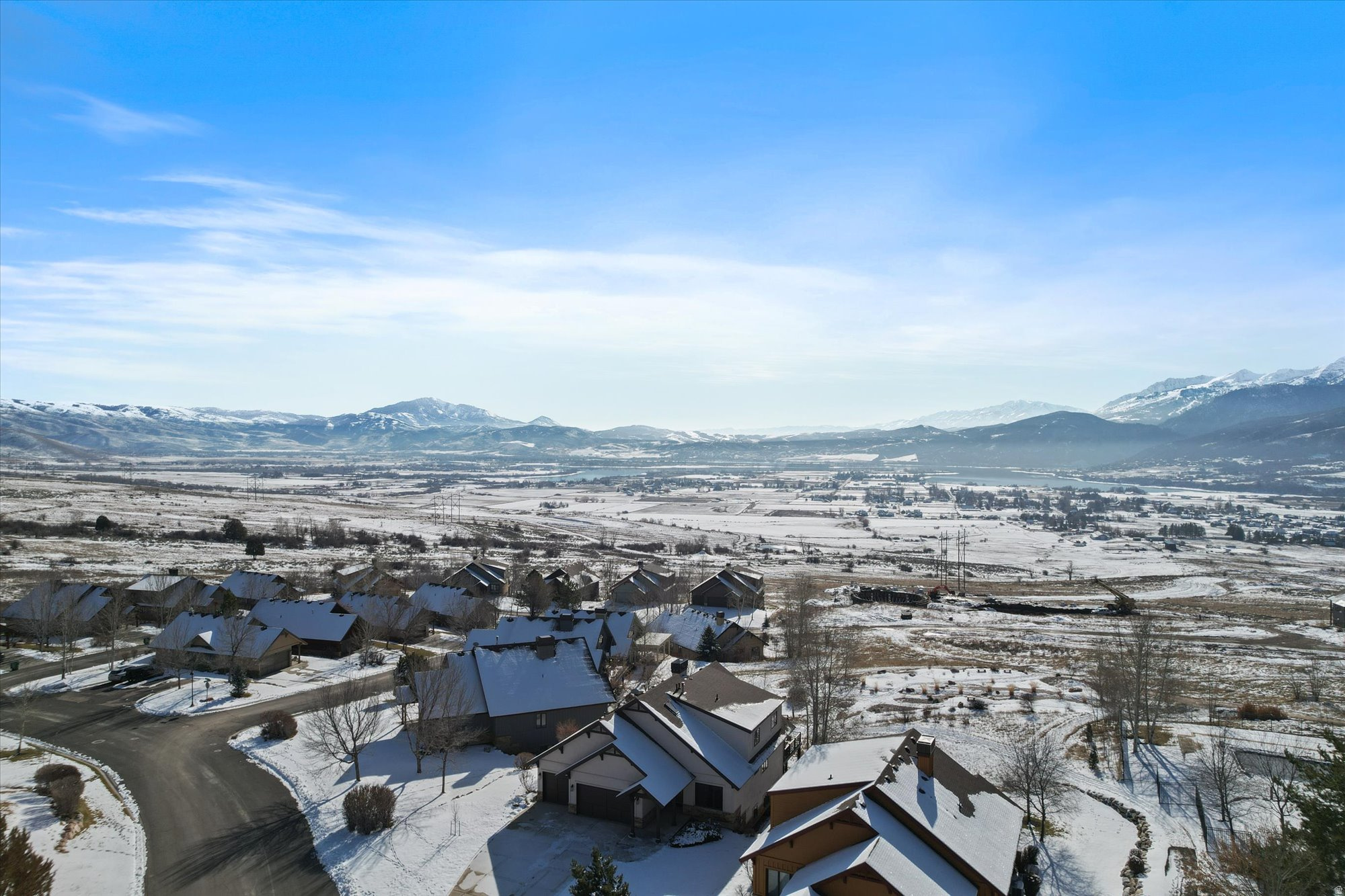 TRAPPERS RIDGE - Residential