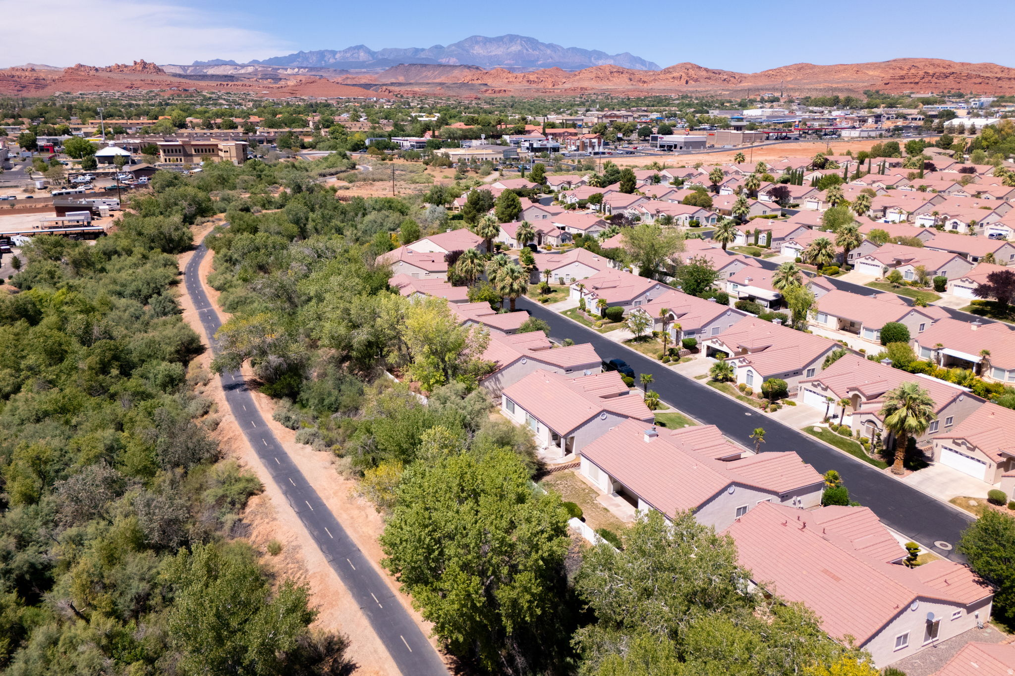 SILVER CREEK TOWNHOMES - Residential