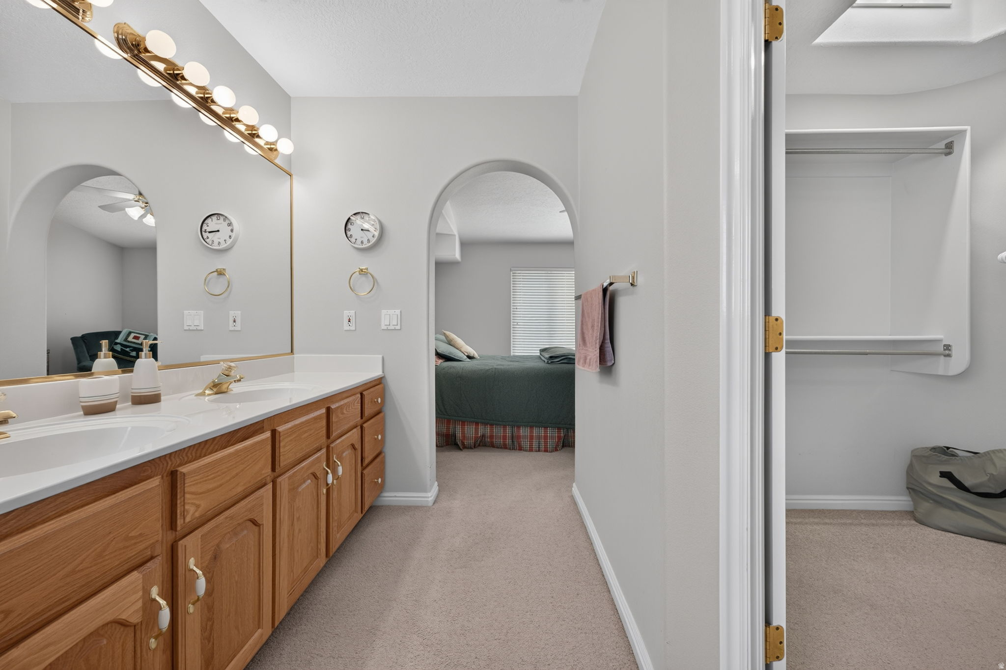 SILVER CREEK TOWNHOMES - Residential