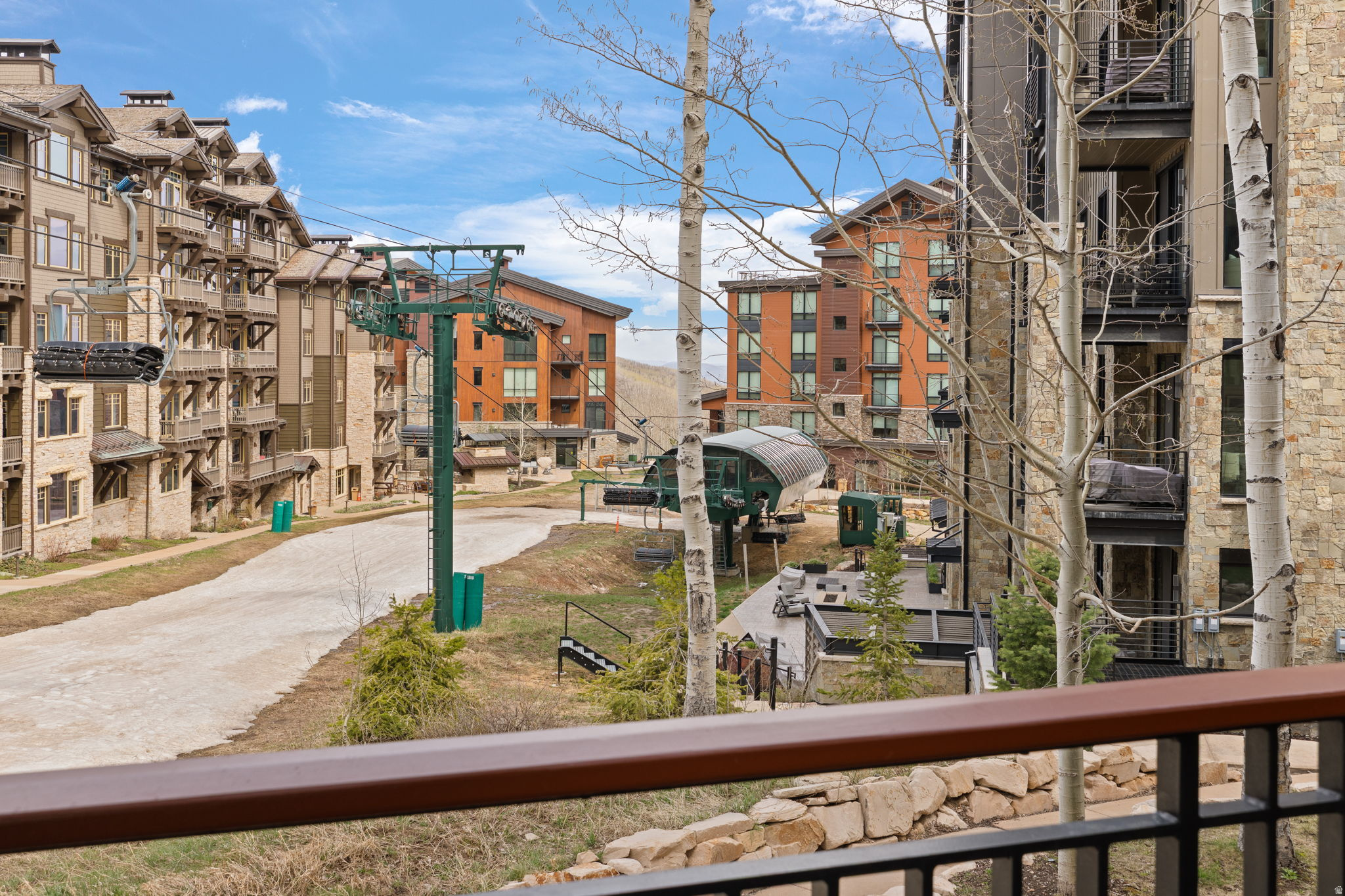 SHOOTING STAR LODGE CONDO - Residential