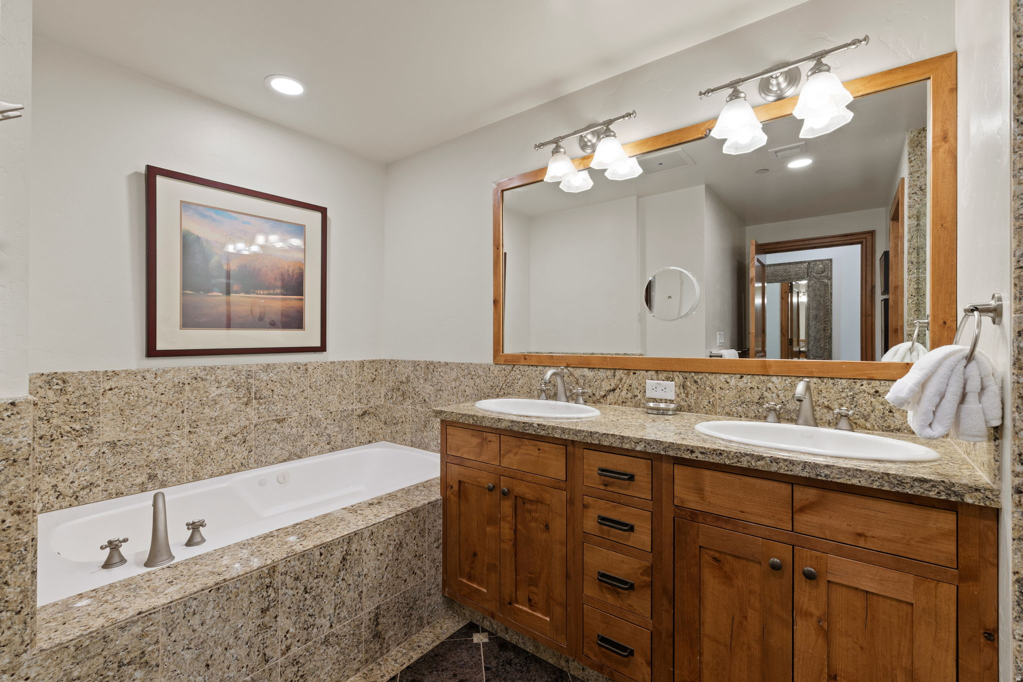 SHOOTING STAR LODGE CONDO - Residential