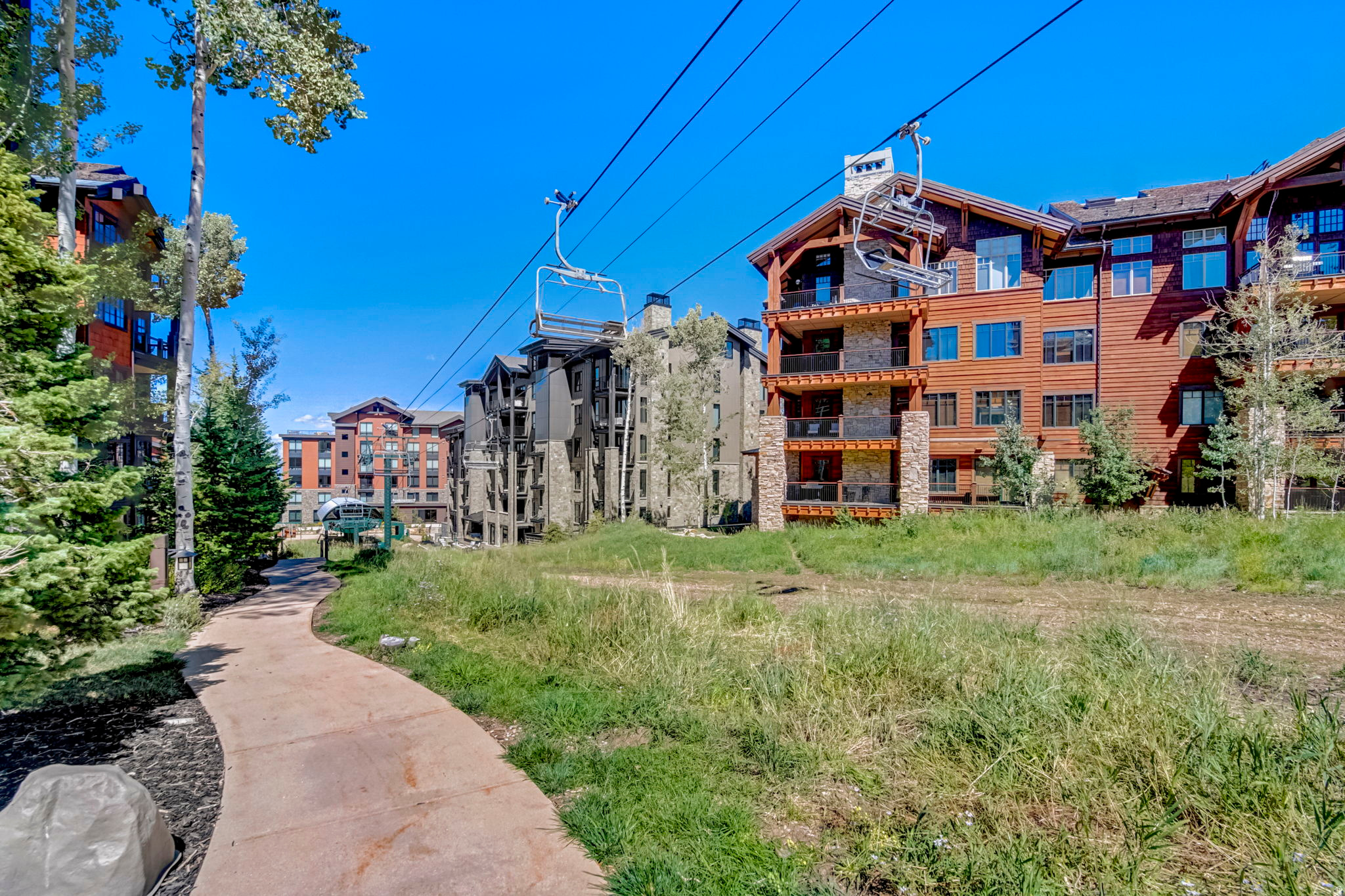 SHOOTING STAR LODGE CONDO - Residential