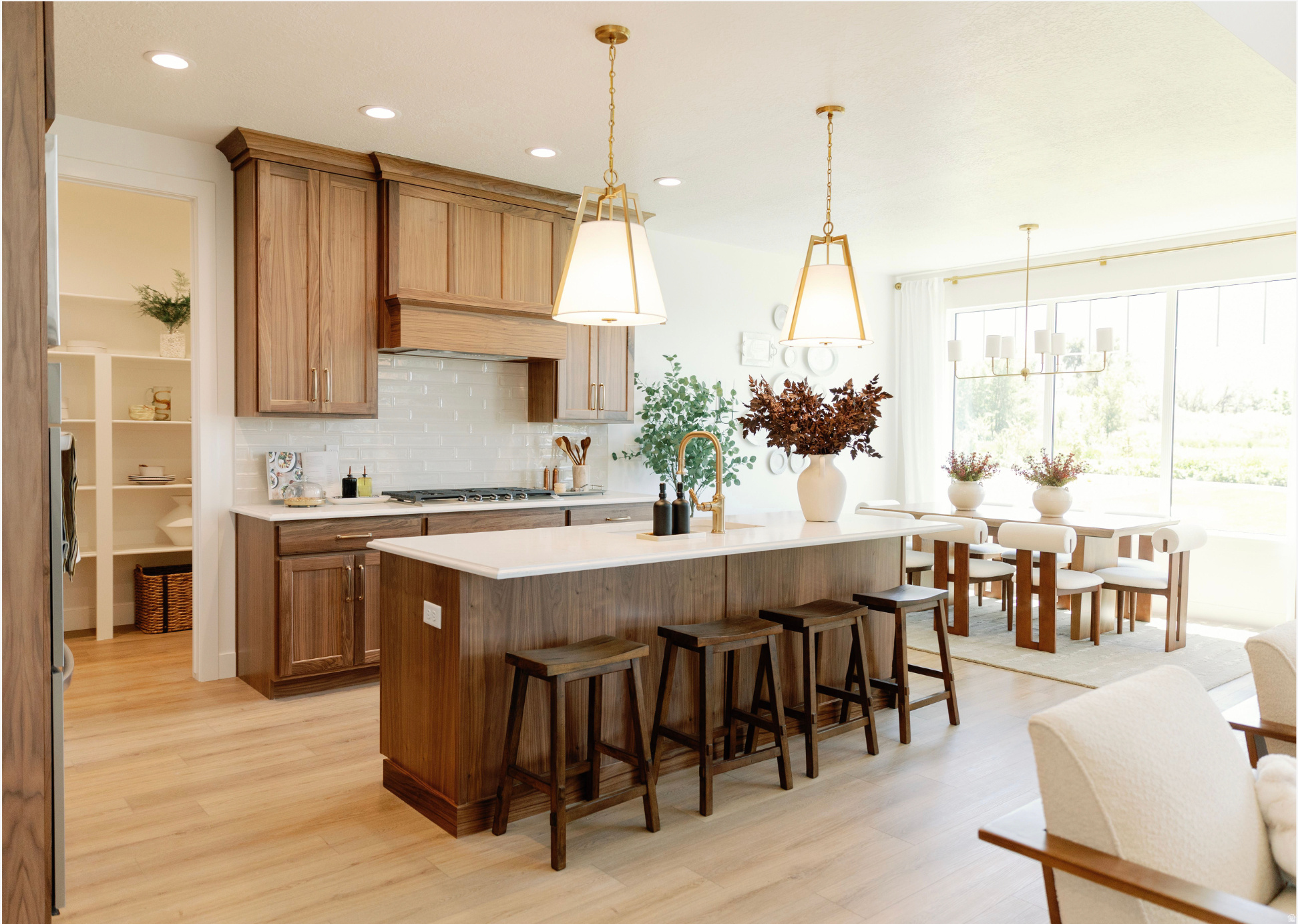 HIDDEN LANDING - Residential