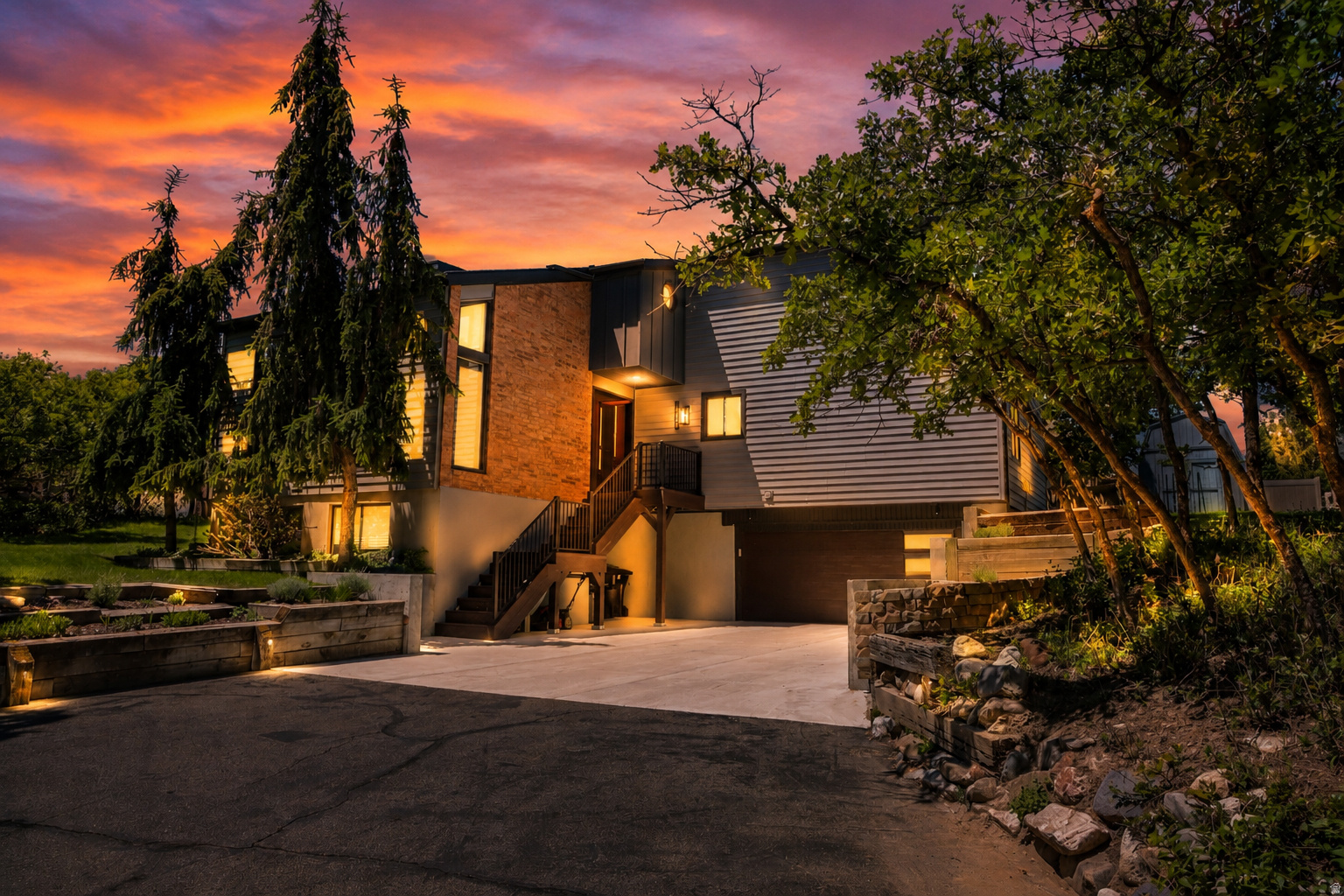 JACKSON HEIGHTS - Residential