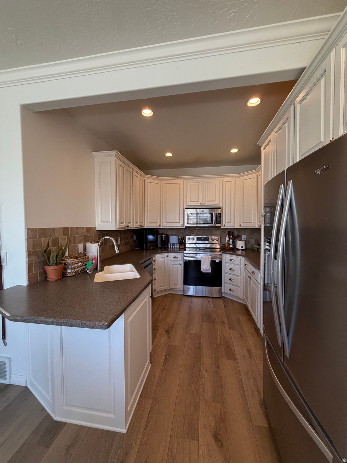 WOOD ESTATES - Residential