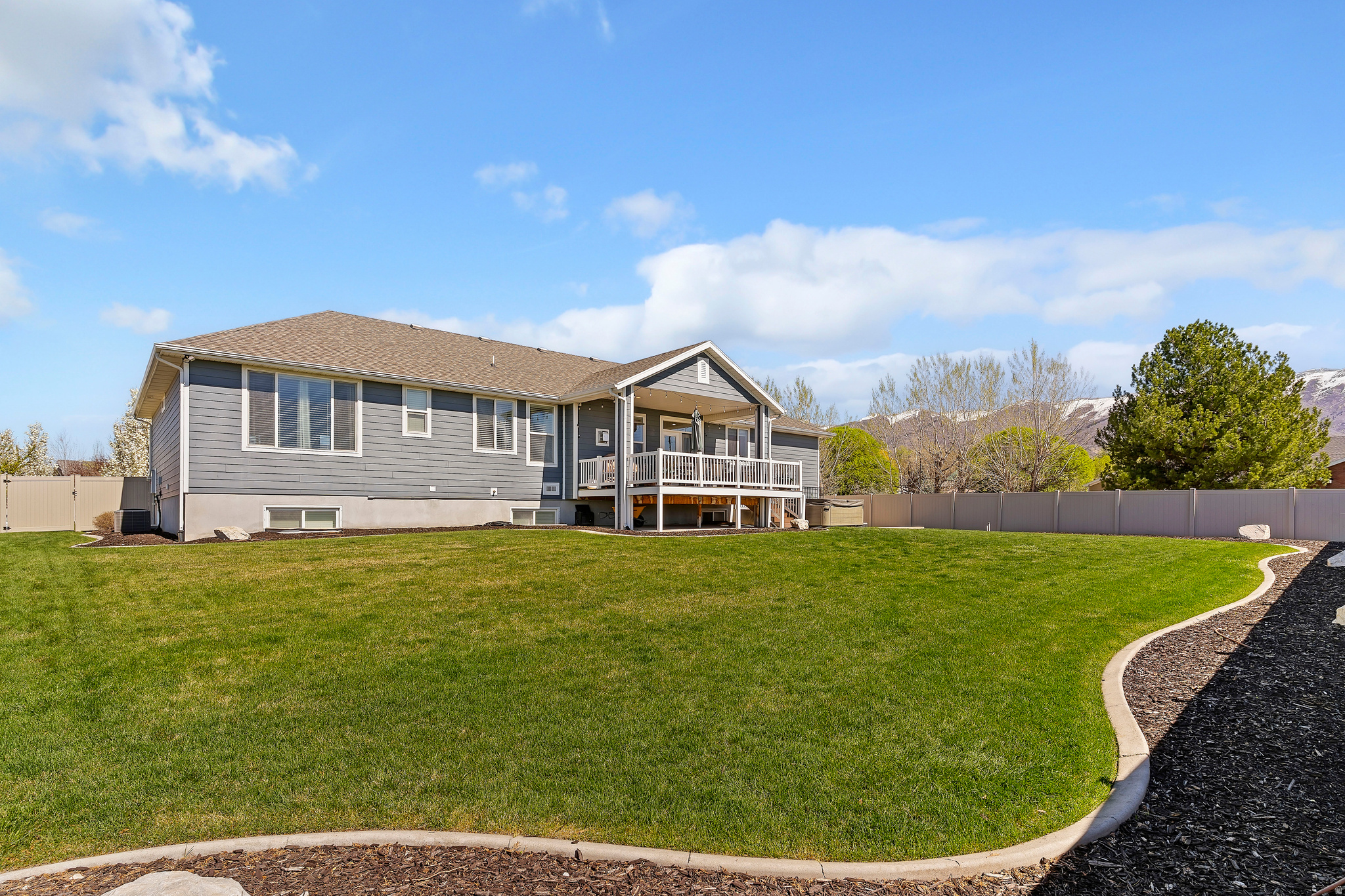 SUNSET EQUESTRIAN - Residential
