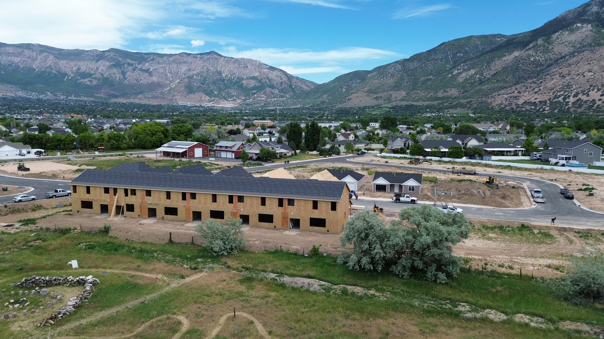 SUMMIT VIEW - Residential