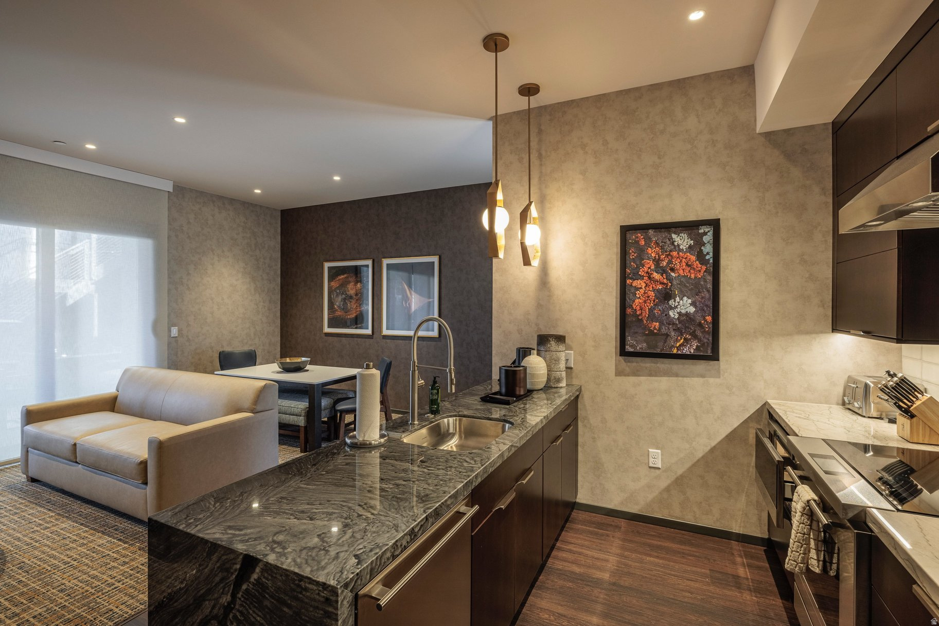BLACK DESERT VILLAGES CONDOS - Residential