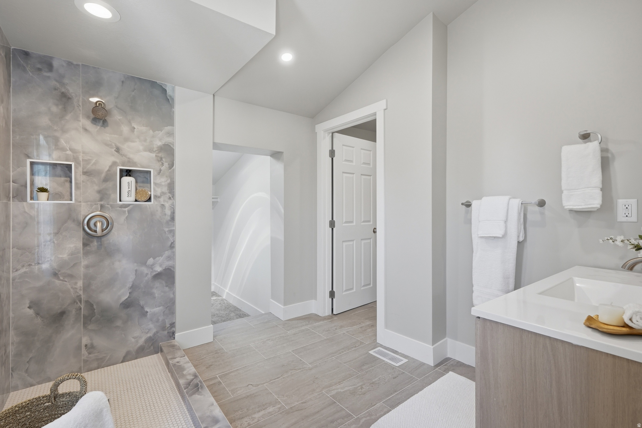 MEADOWBROOK FARMS - Residential