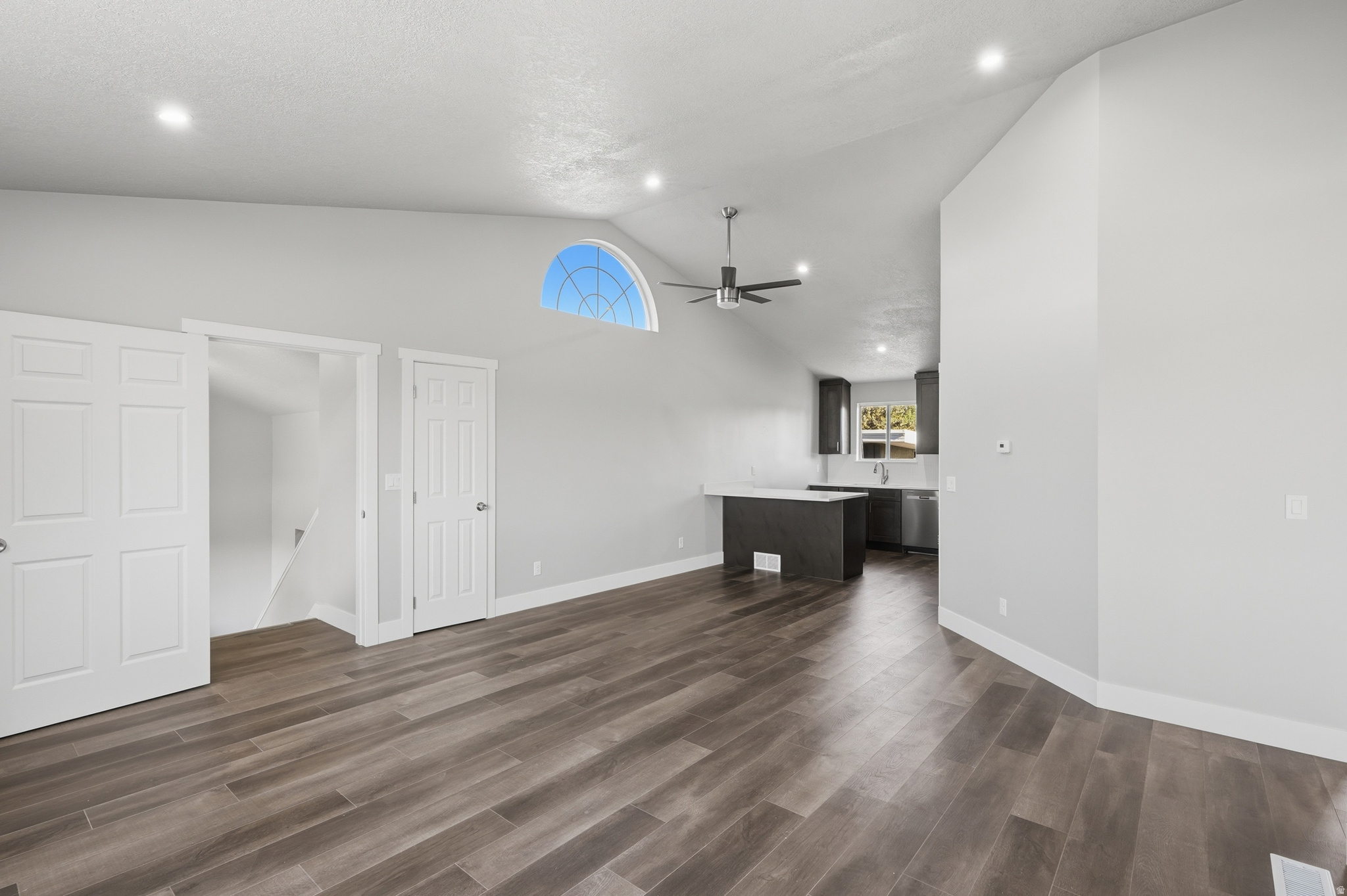 MEADOWBROOK FARMS - Residential