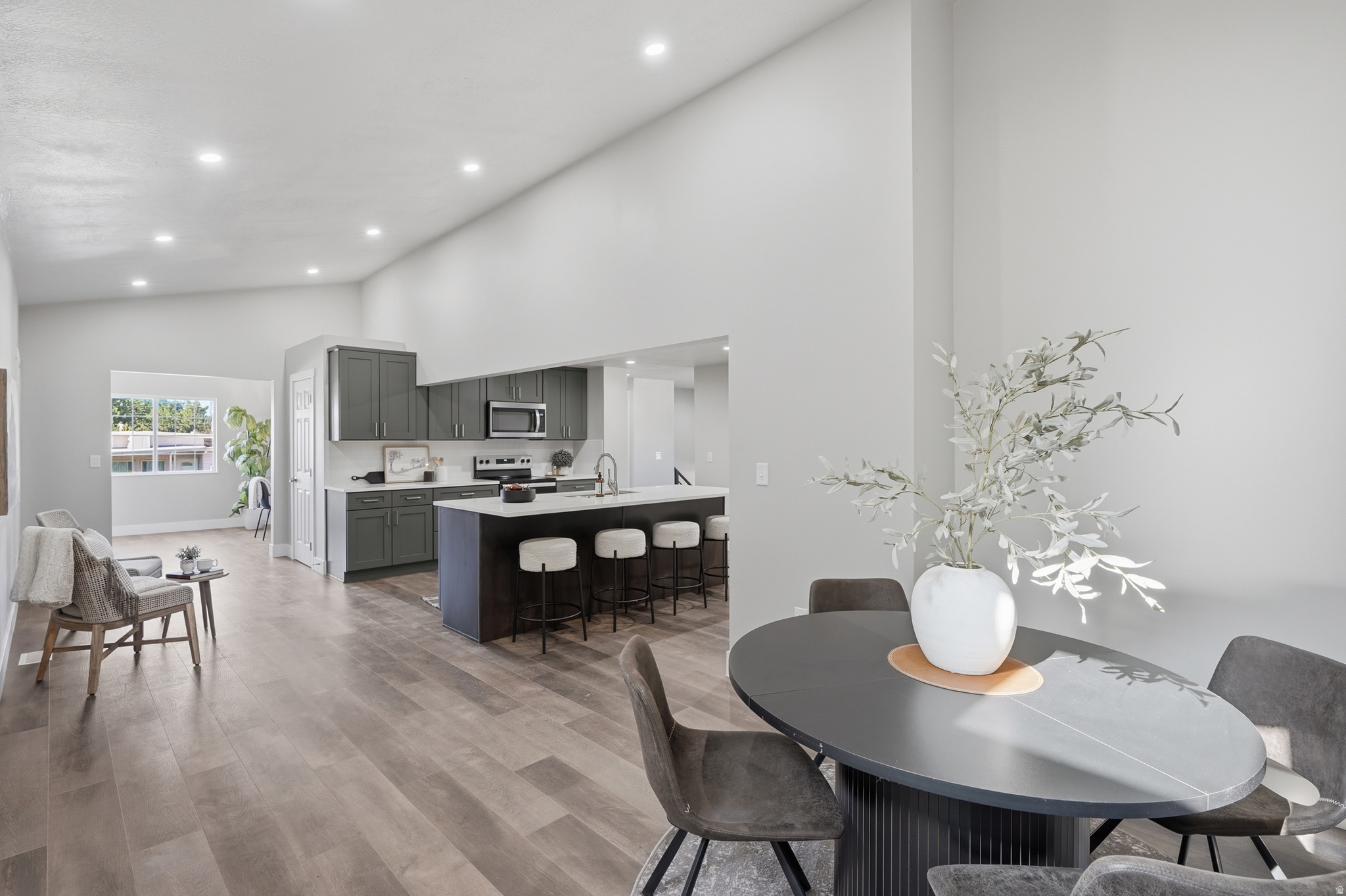 MEADOWBROOK FARMS - Residential