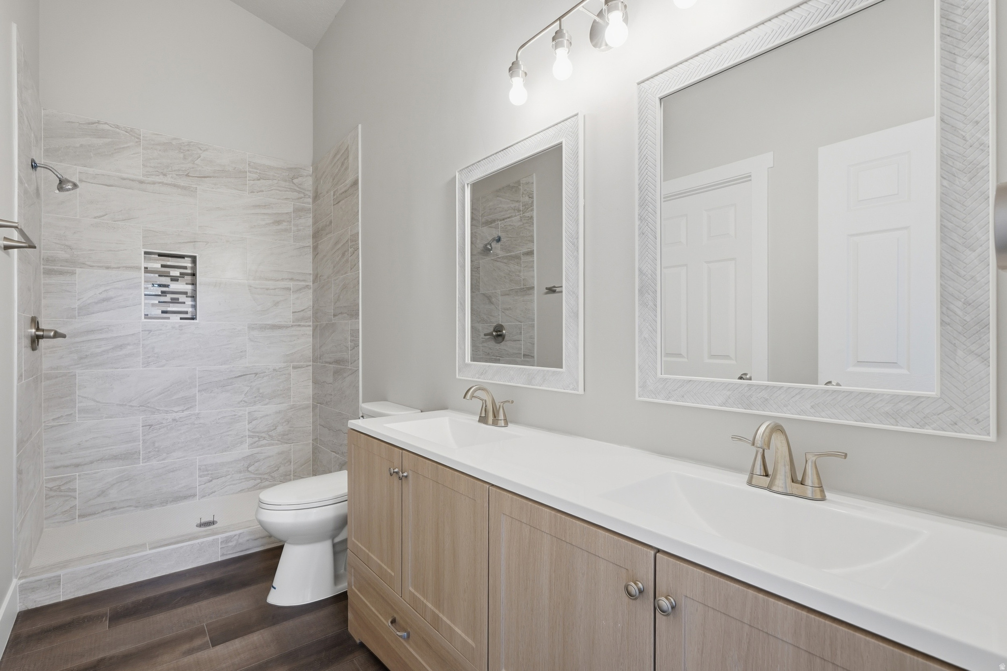 MEADOWBROOK FARMS - Residential