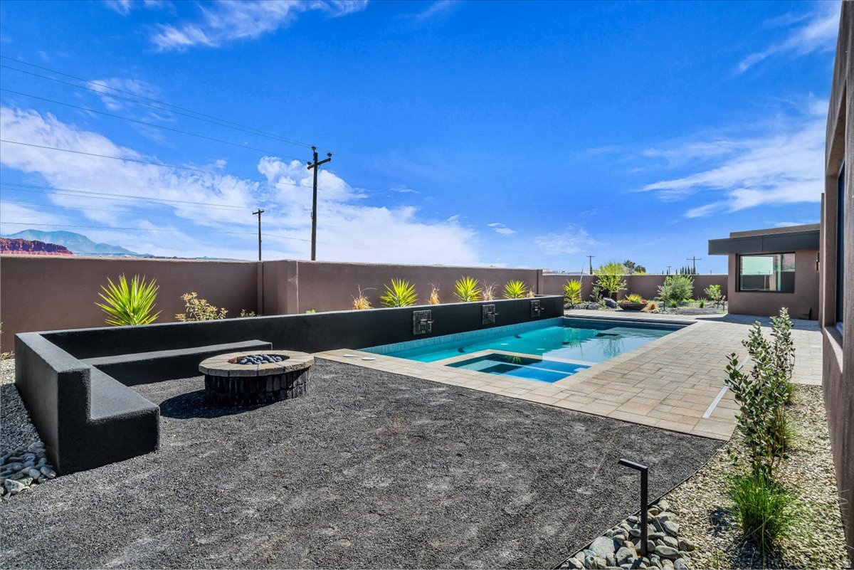 INDIGO TRAILS - Residential