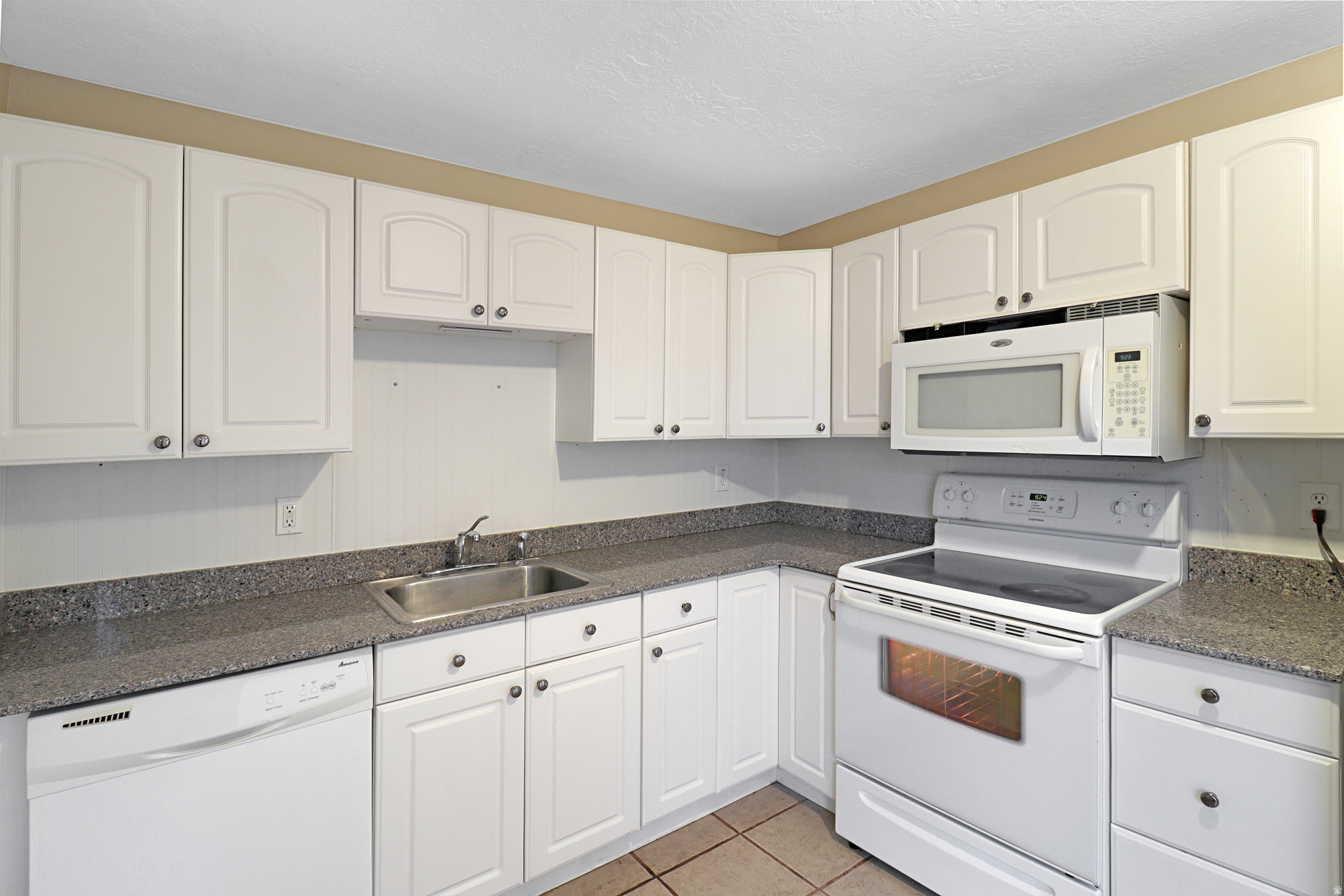 NAYON HEIGHTS - Residential