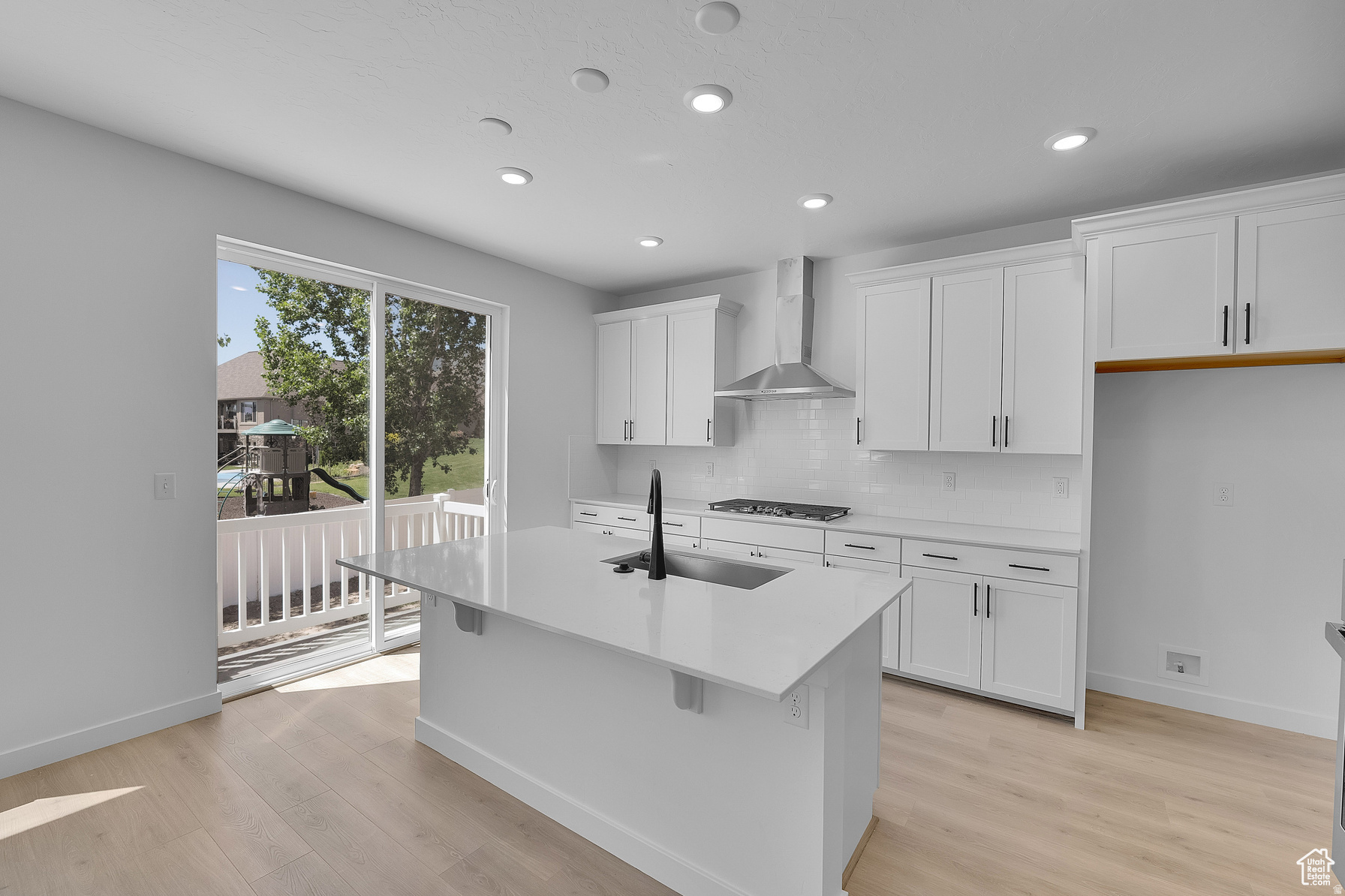 PONY EXPRESS ESTATES - Residential