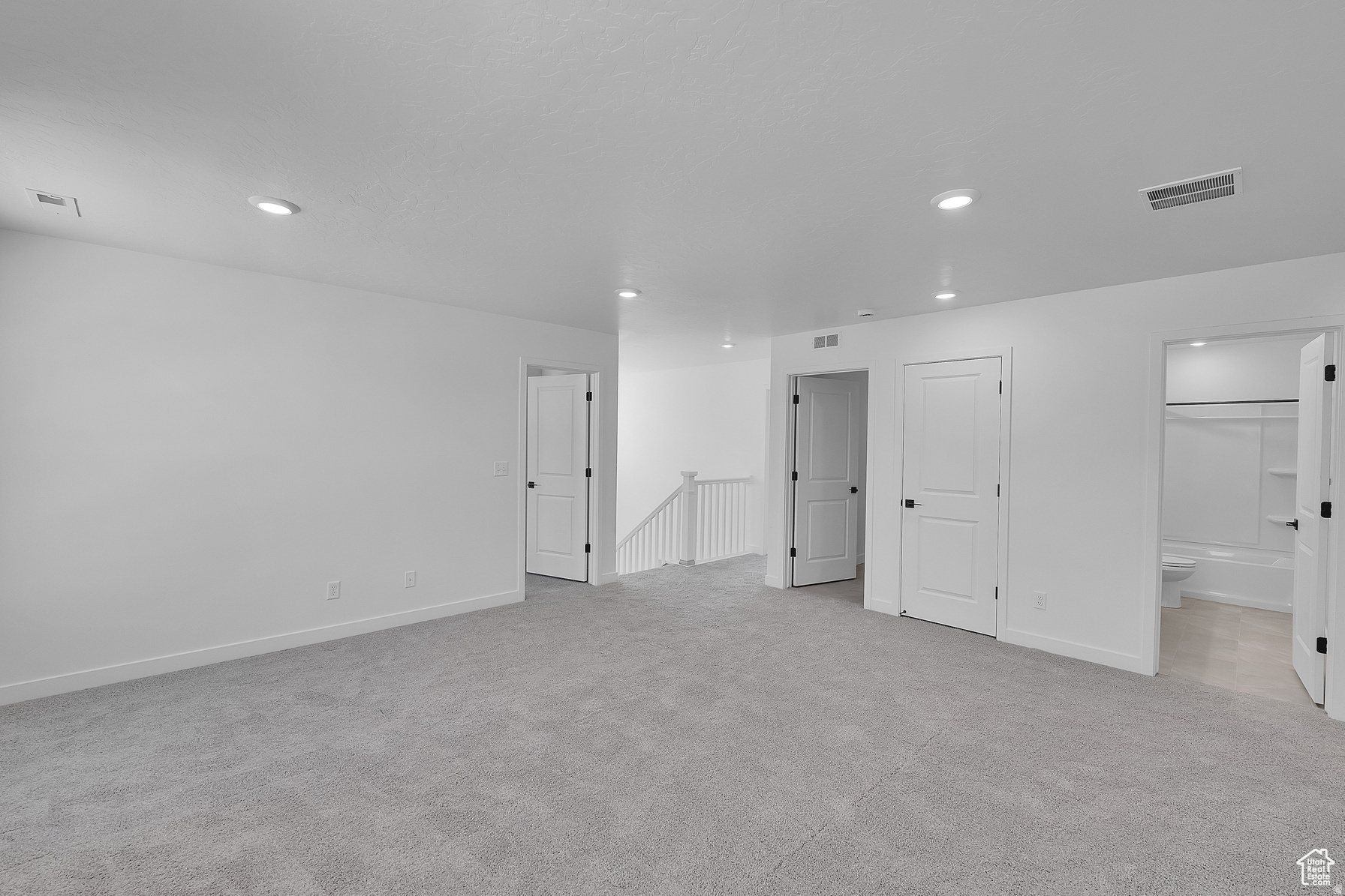 PONY EXPRESS ESTATES - Residential