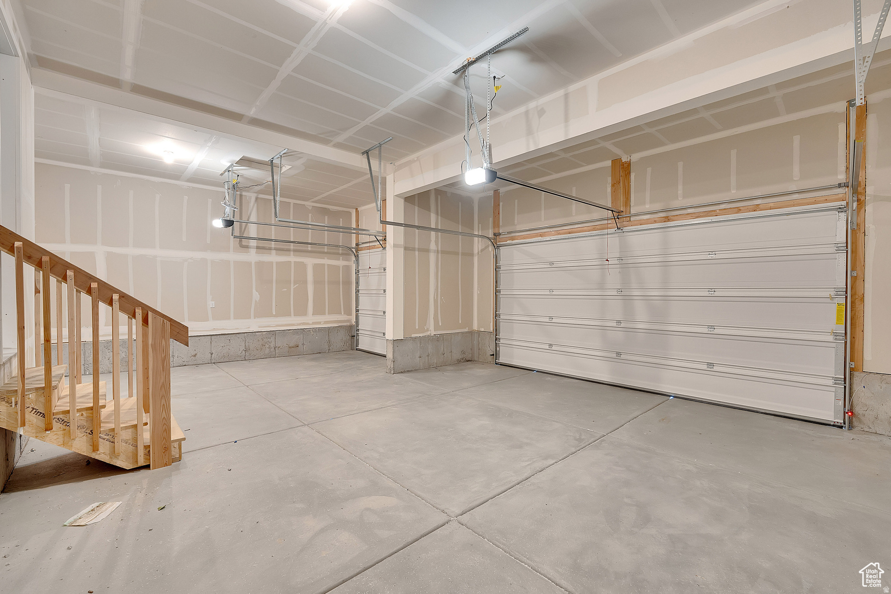 PONY EXPRESS ESTATES - Residential