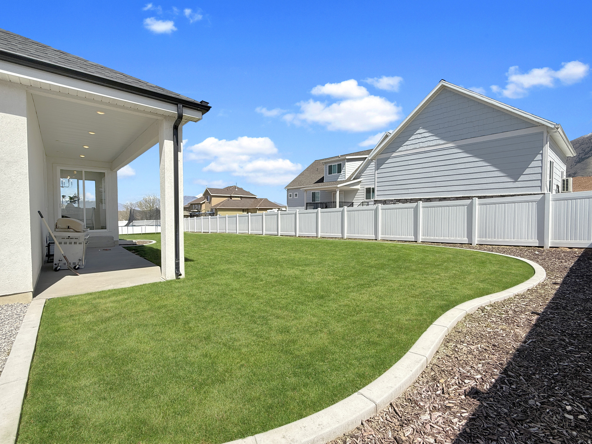 ROCKY - Residential