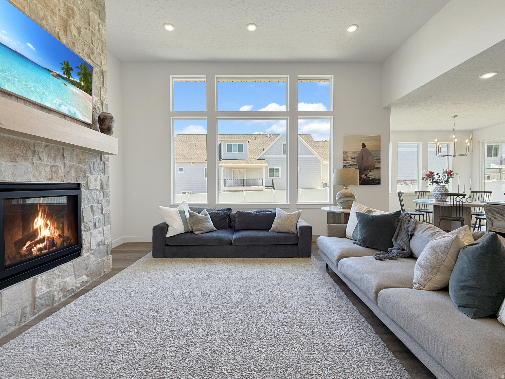 ROCKY - Residential