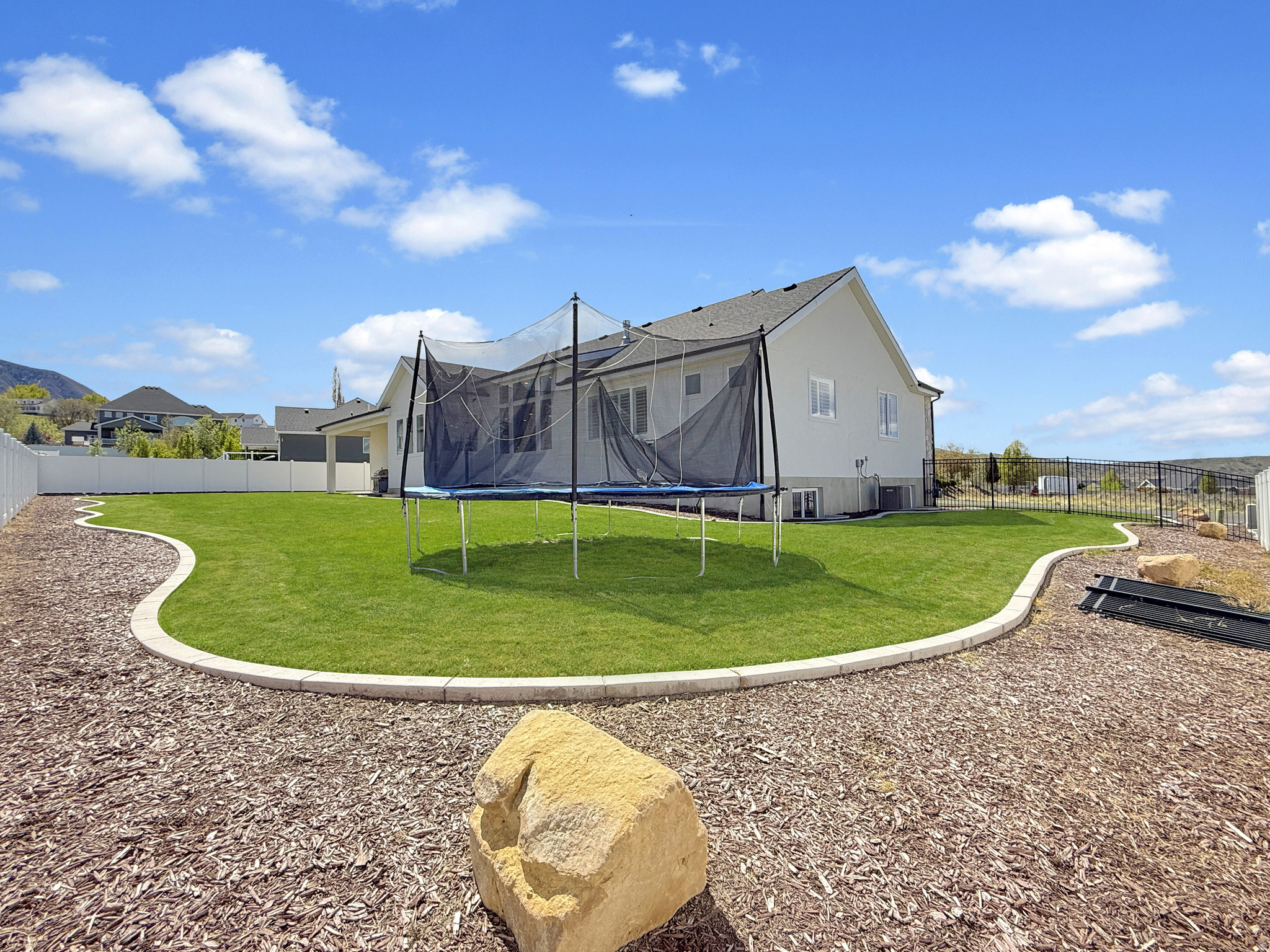 ROCKY - Residential