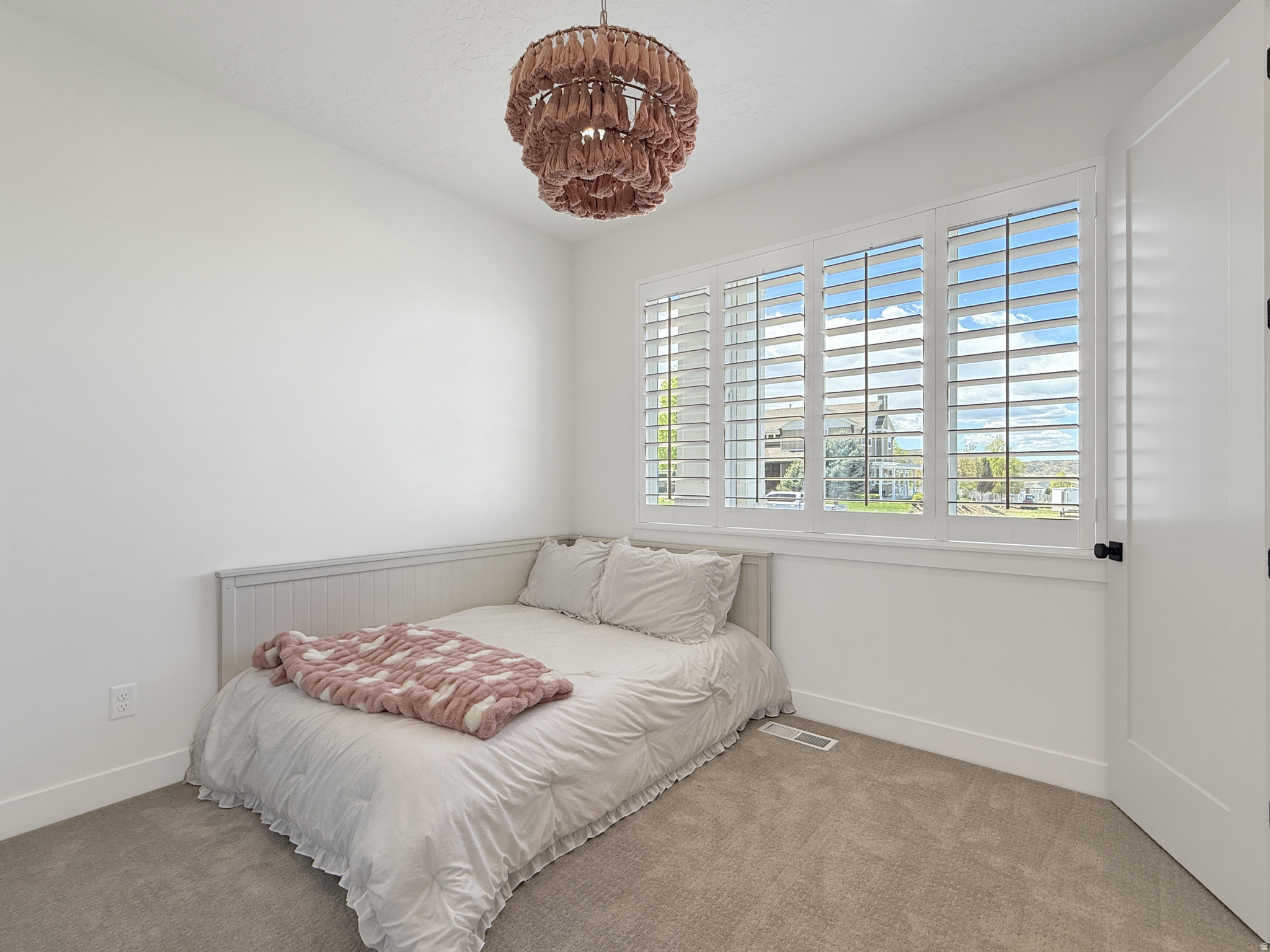 ROCKY - Residential