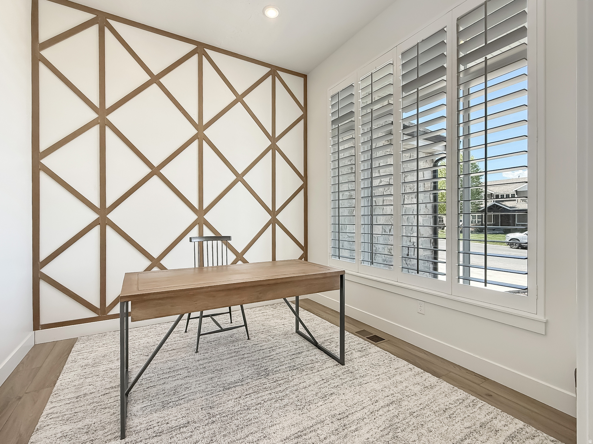 ROCKY - Residential