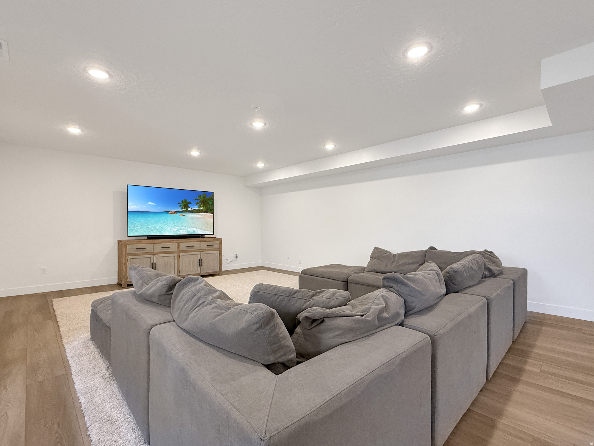 ROCKY - Residential