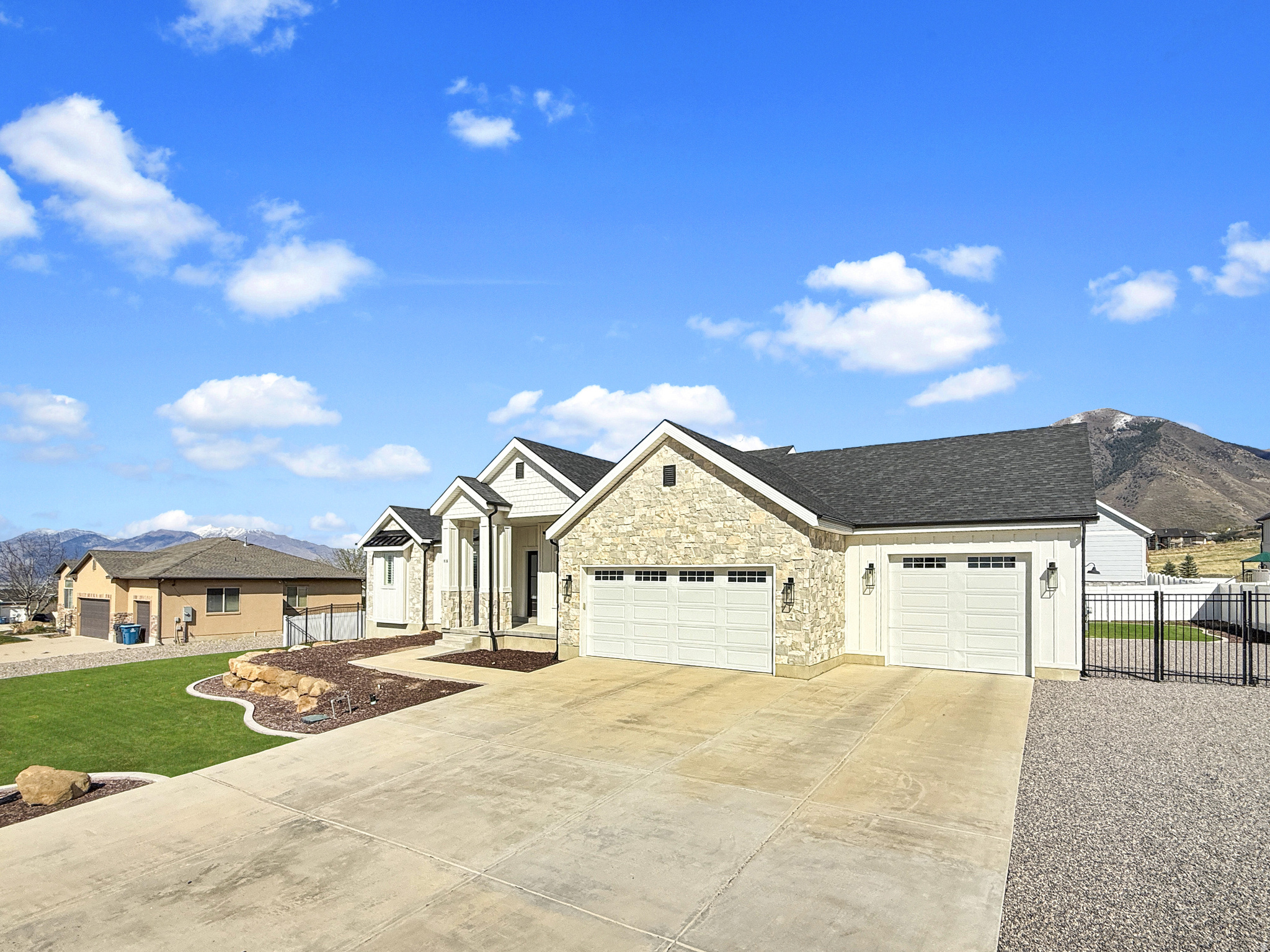 ROCKY - Residential