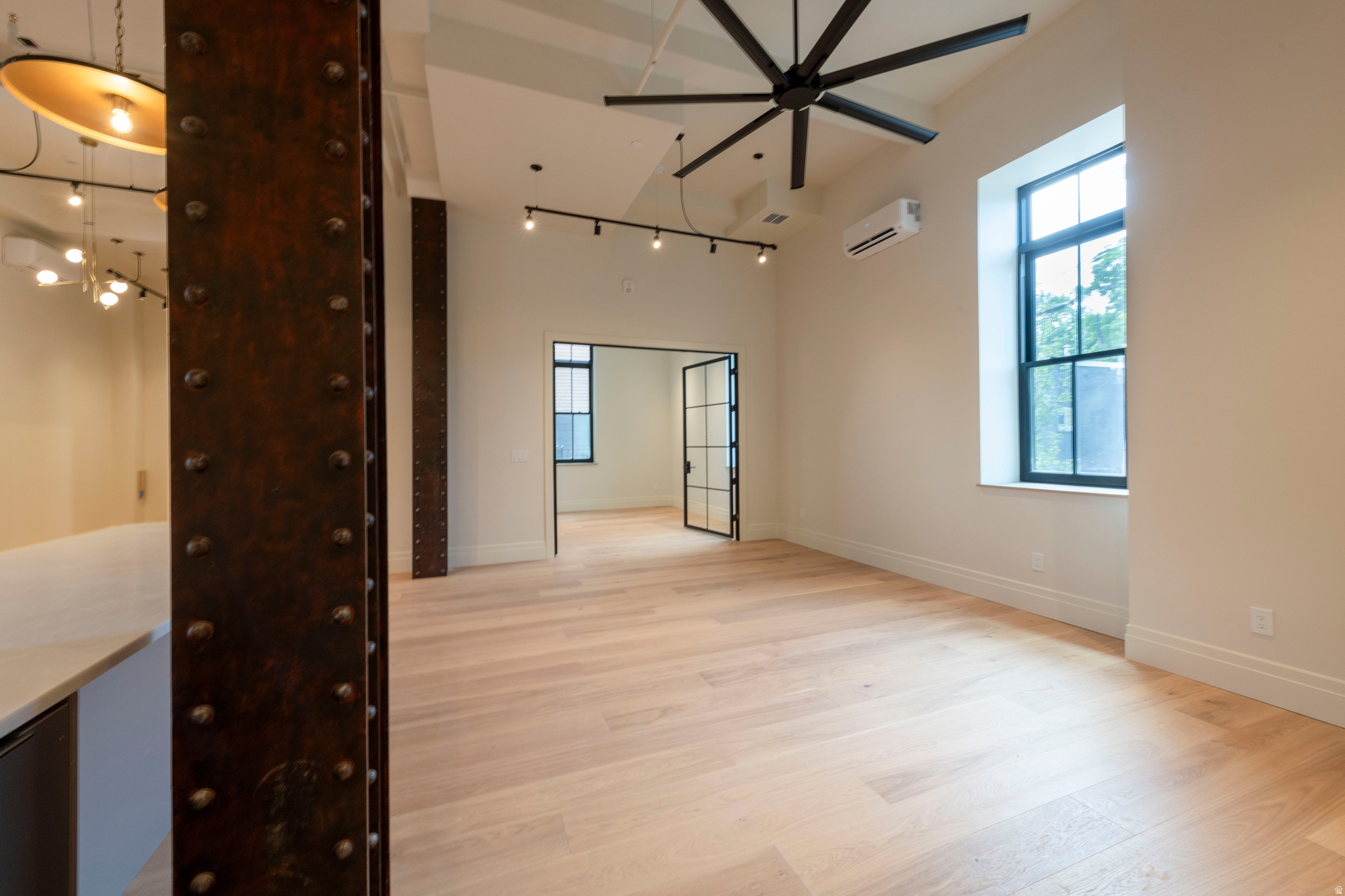 TELEGRAPH EXCHANGE - Residential
