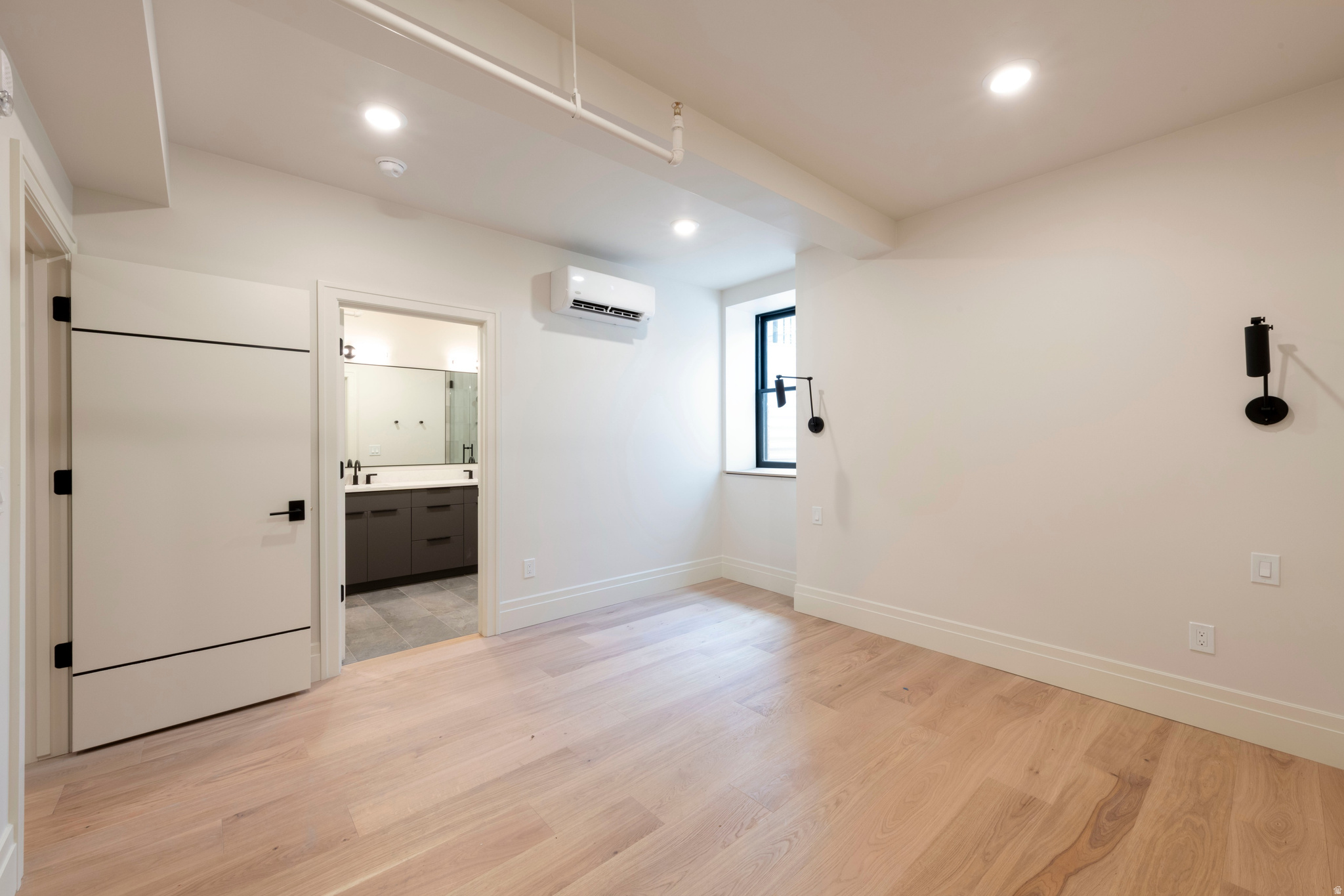 TELEGRAPH EXCHANGE - Residential