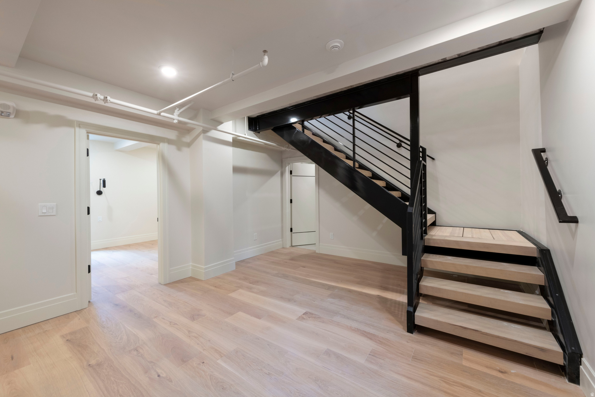 TELEGRAPH EXCHANGE - Residential