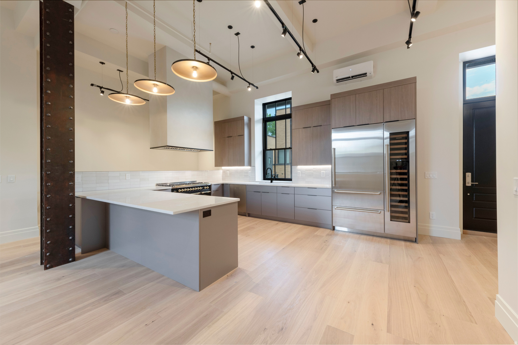 TELEGRAPH EXCHANGE - Residential