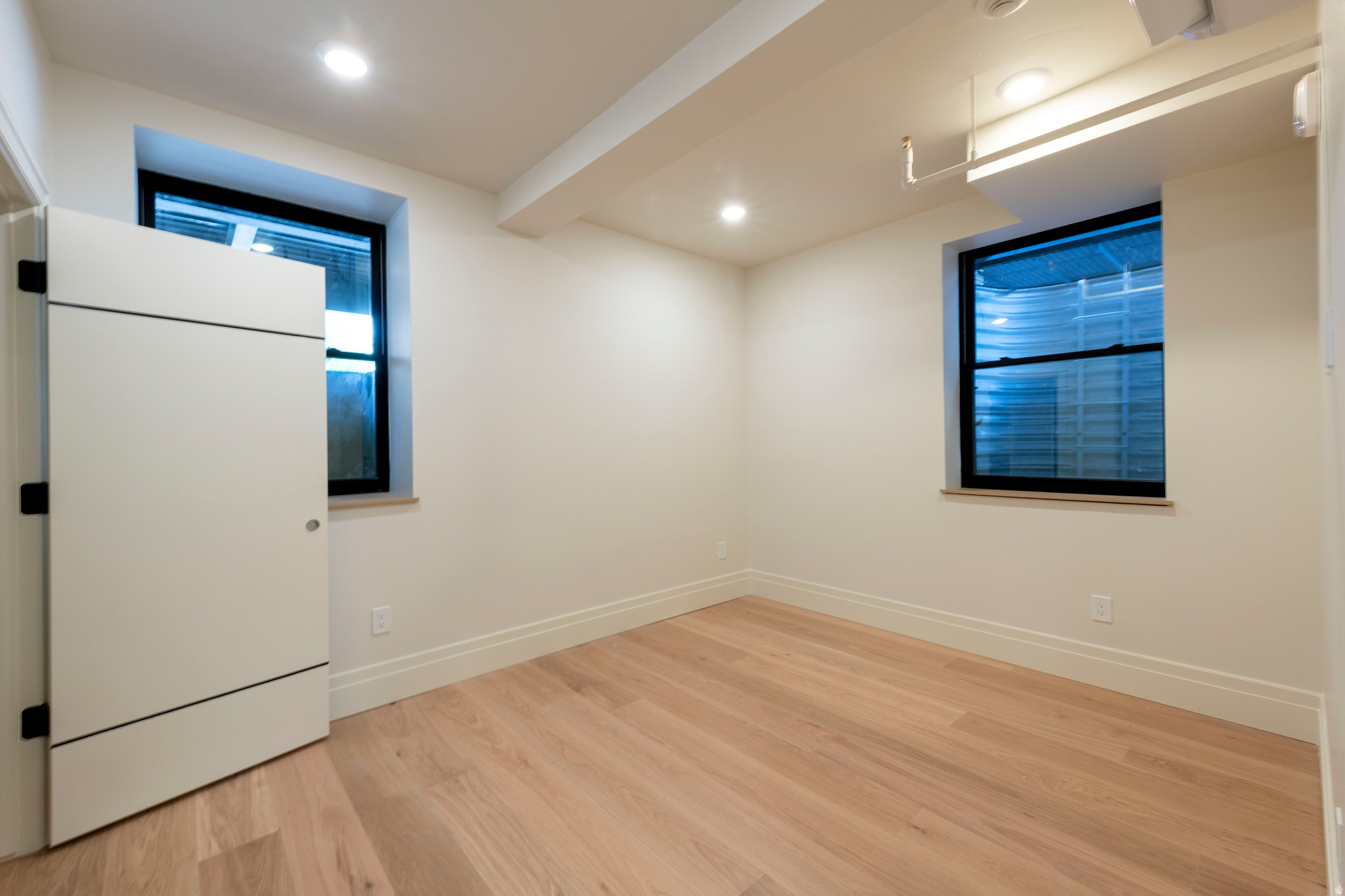 TELEGRAPH EXCHANGE - Residential