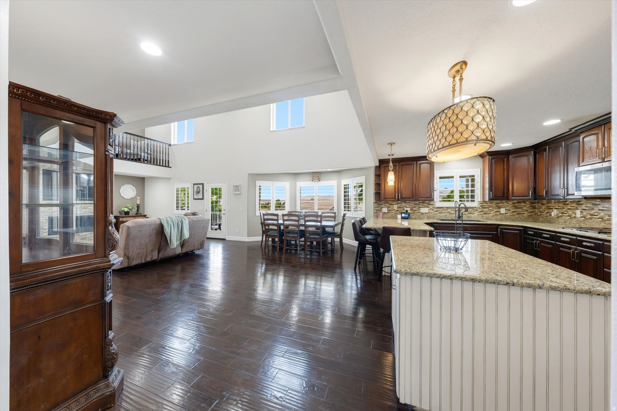 CANYON TERRACE EST 4 - Residential