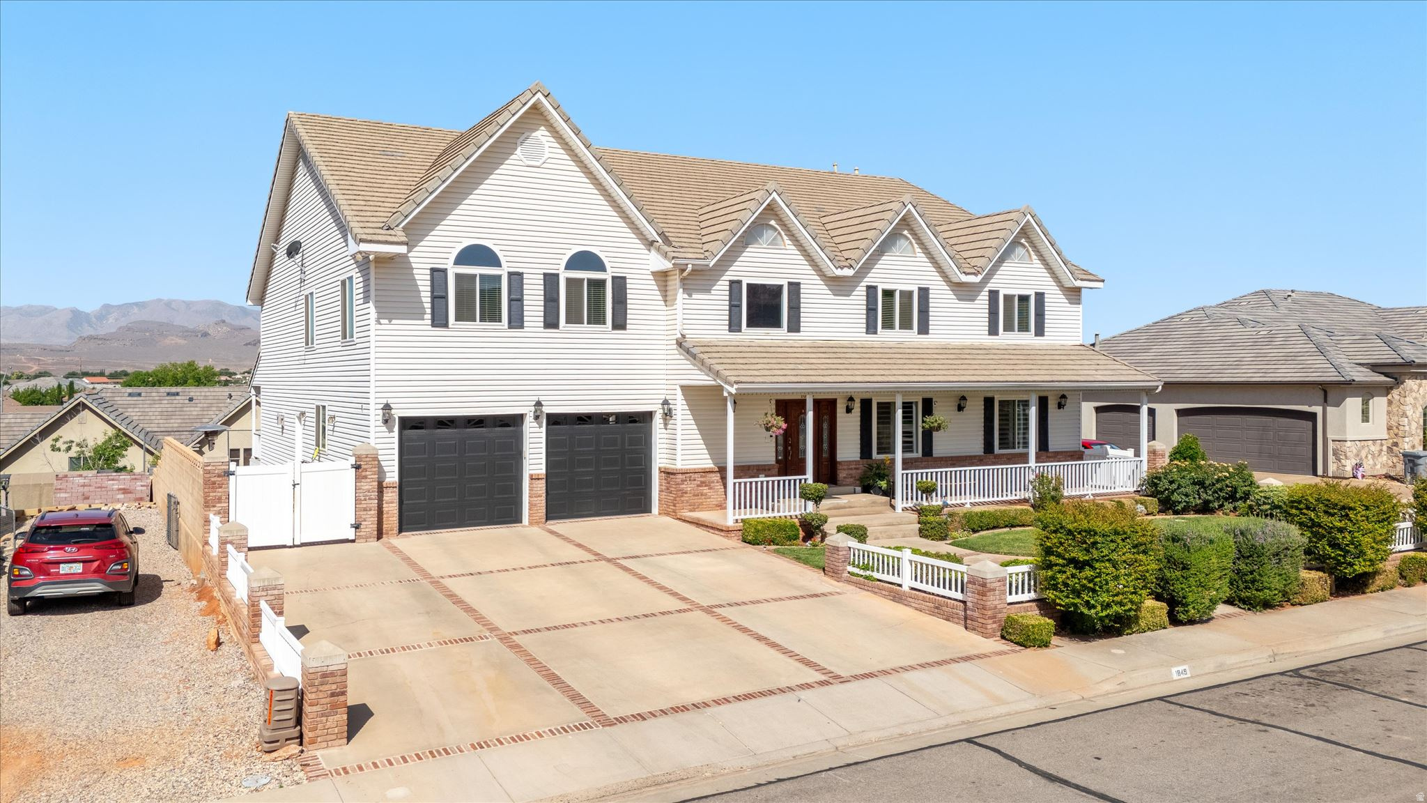 CANYON TERRACE EST 4 - Residential