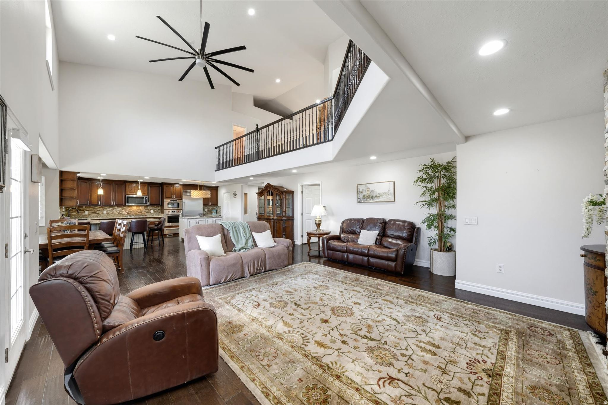 CANYON TERRACE EST 4 - Residential